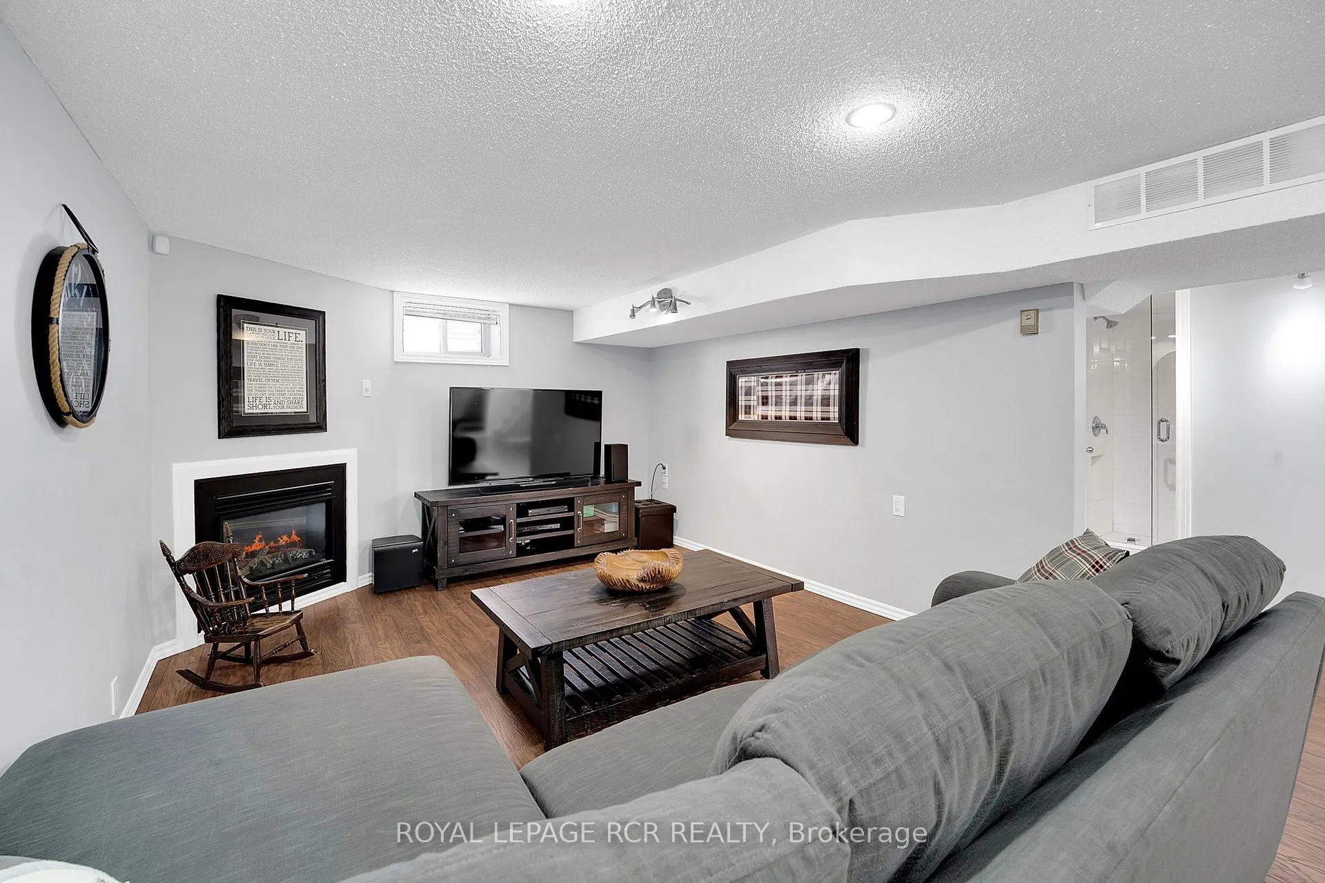 Photo 25 of 205 Martha Crescent, Caledon, Bolton West — HOMEH