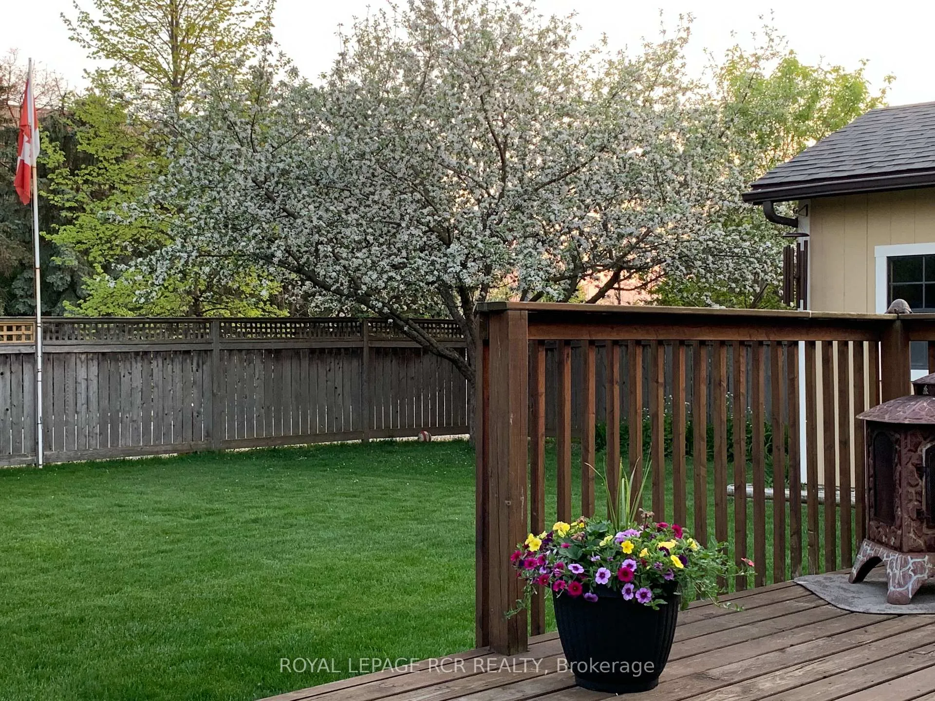 Photo 31 of 205 Martha Crescent, Caledon, Bolton West — HOMEH