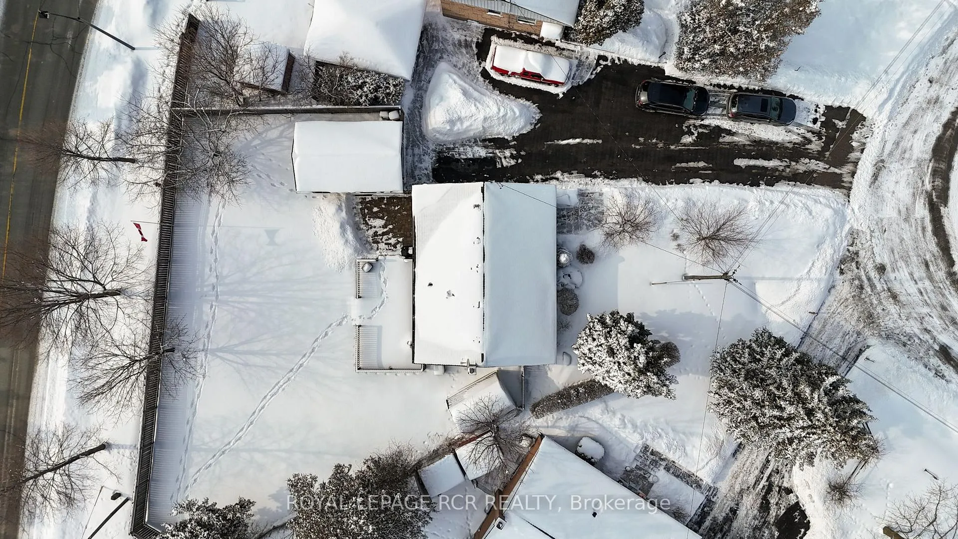 Photo 37 of 205 Martha Crescent, Caledon, Bolton West — HOMEH