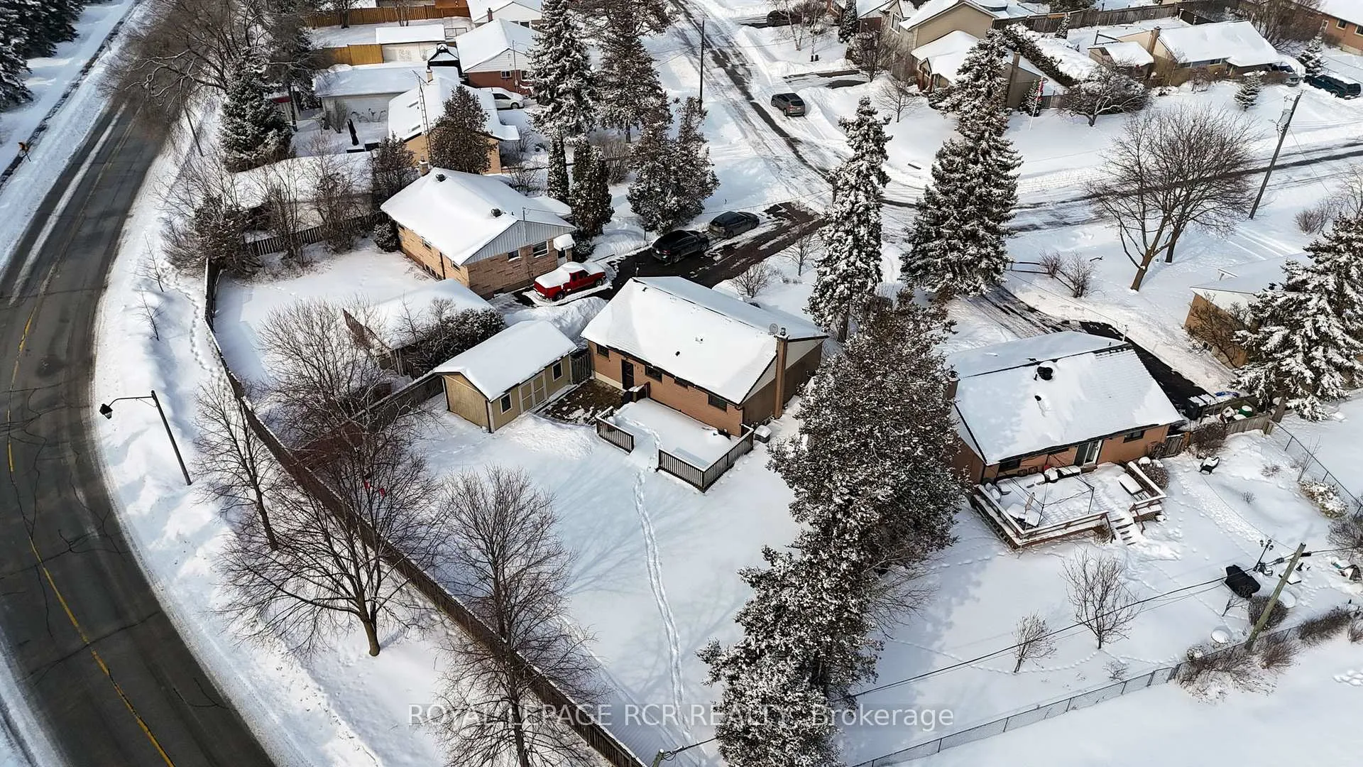 Photo 39 of 205 Martha Crescent, Caledon, Bolton West — HOMEH