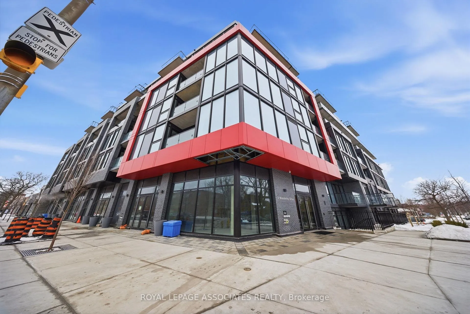 Photo 2 of Unit 503, 2 Manderley Drive, Scarborough, Birchcliffe-Cliffside — HOMEH