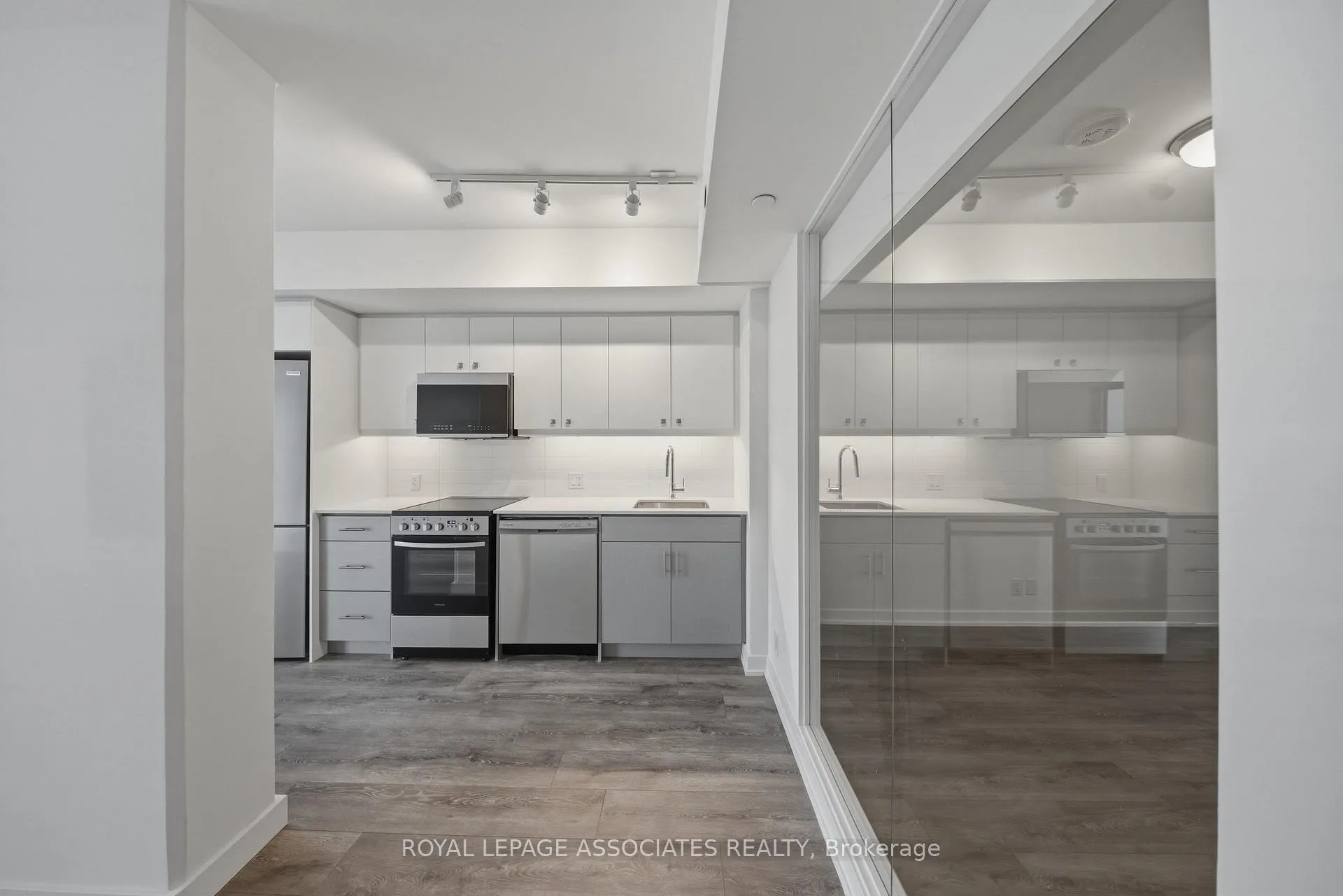 Photo 16 of Unit 503, 2 Manderley Drive, Scarborough, Birchcliffe-Cliffside — HOMEH