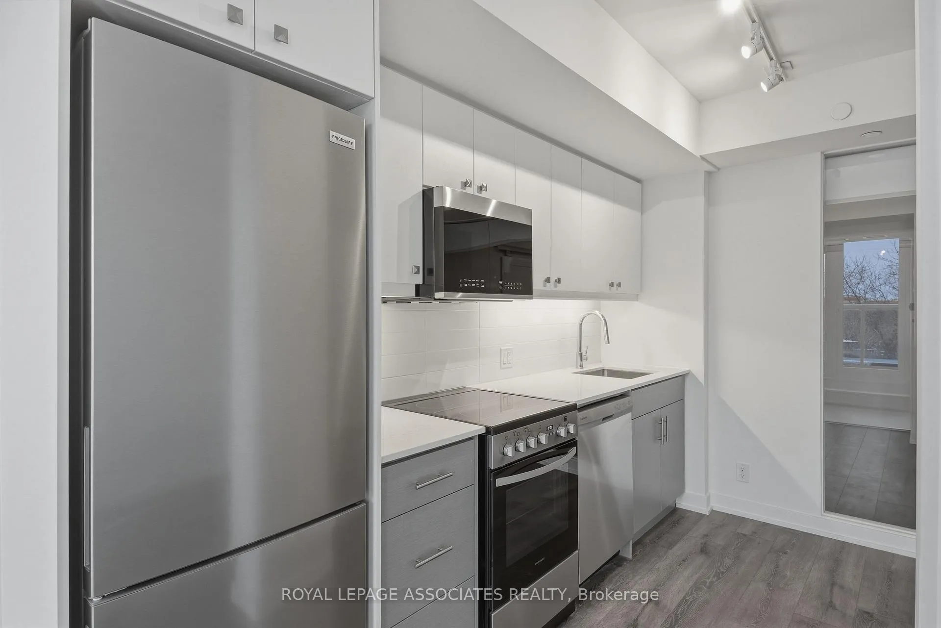 Photo 20 of Unit 503, 2 Manderley Drive, Scarborough, Birchcliffe-Cliffside — HOMEH