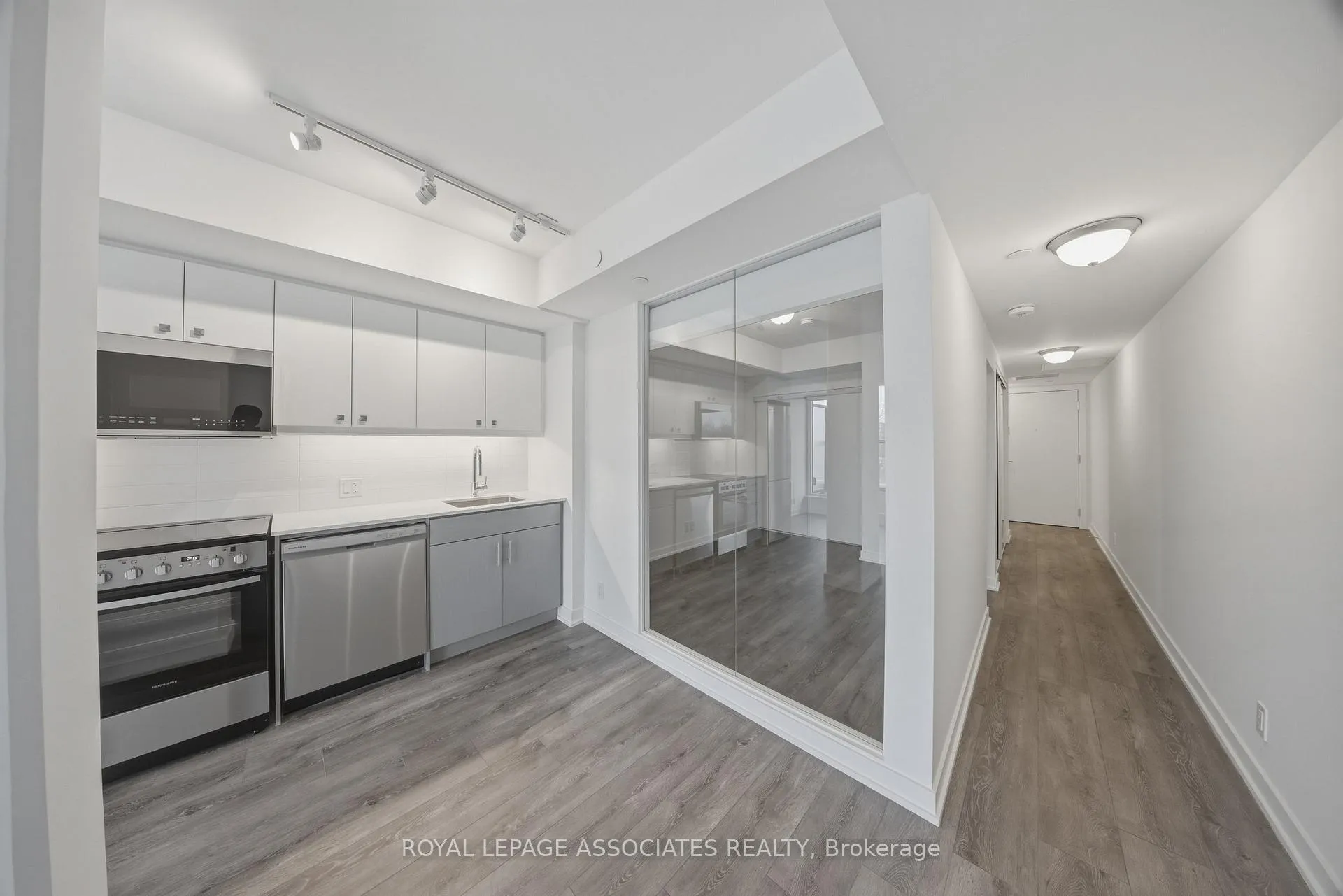 Photo 22 of Unit 503, 2 Manderley Drive, Scarborough, Birchcliffe-Cliffside — HOMEH