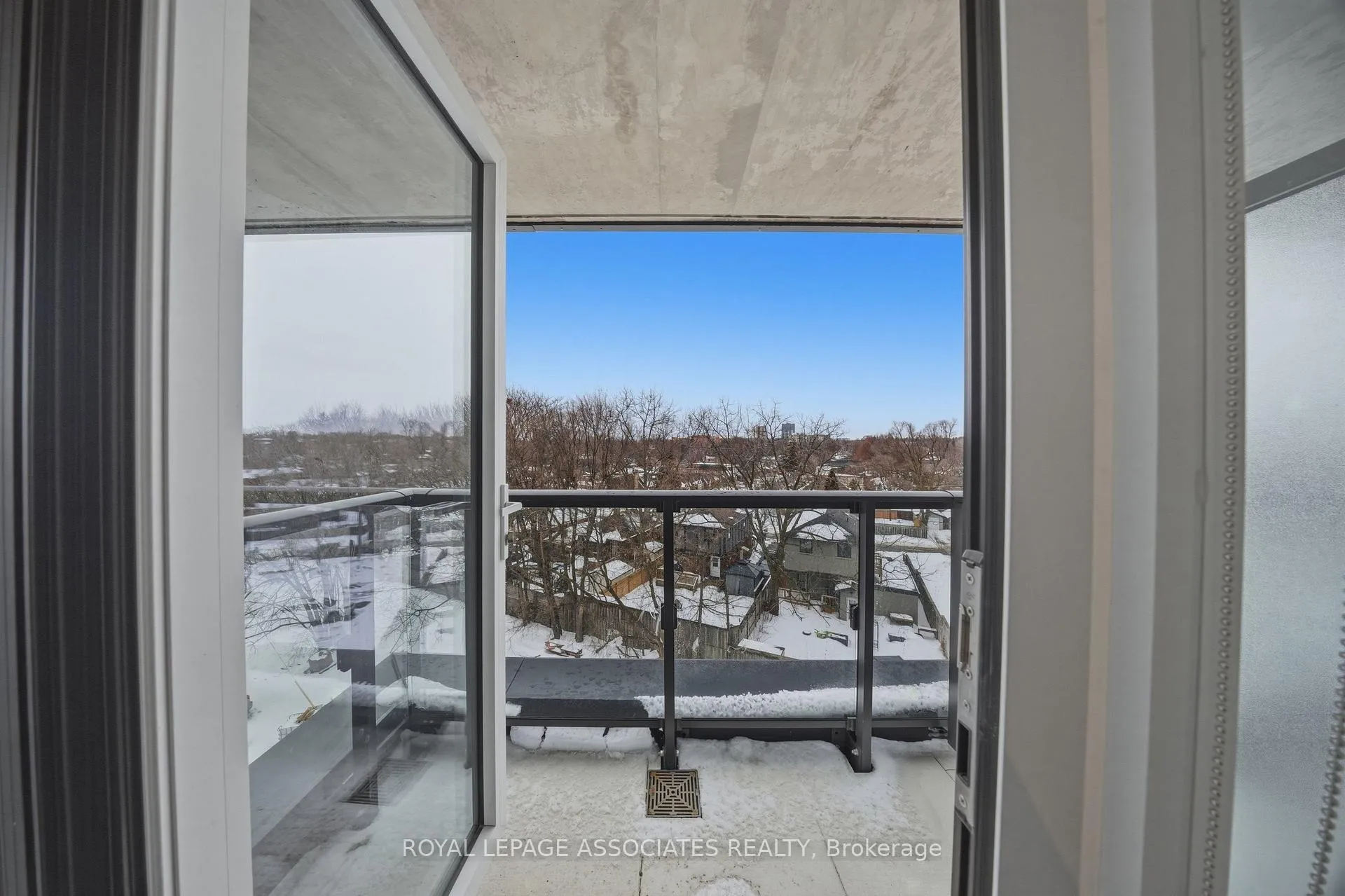 Photo 23 of Unit 503, 2 Manderley Drive, Scarborough, Birchcliffe-Cliffside — HOMEH