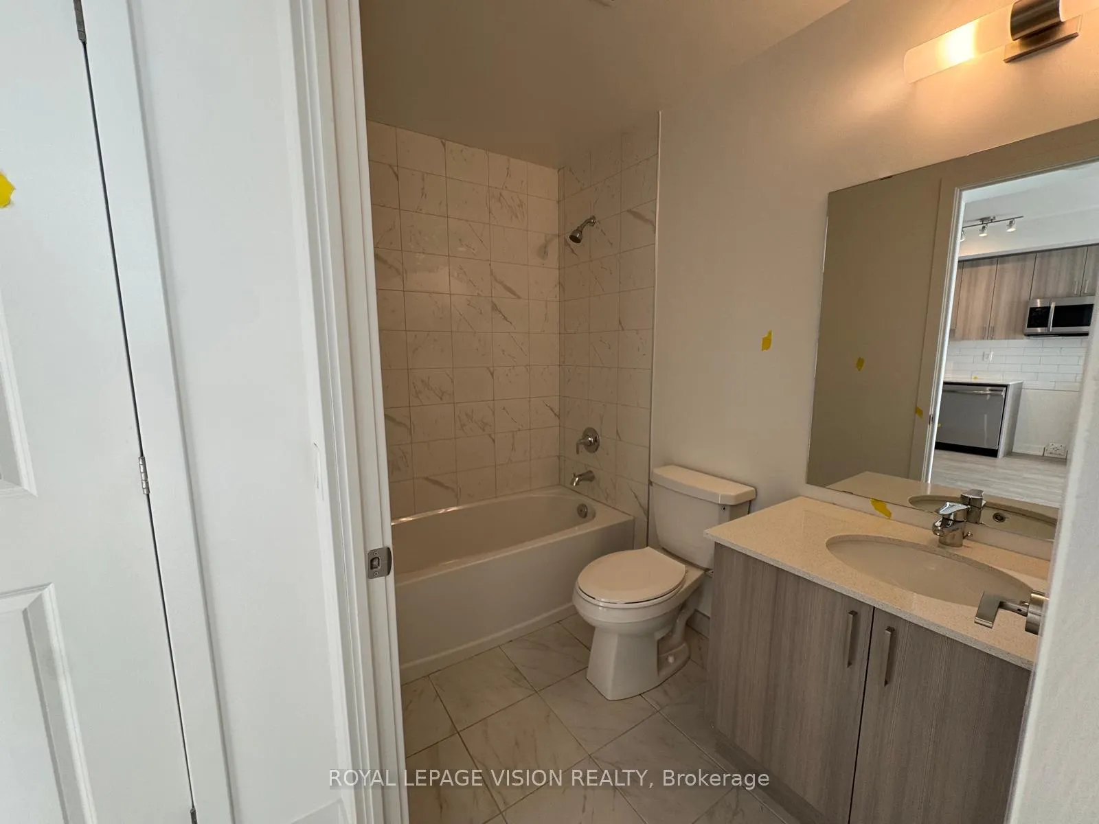 Photo 9 of Unit 2605, 1010 Sandy Beach Road, Pickering, Bay Ridges — HOMEH