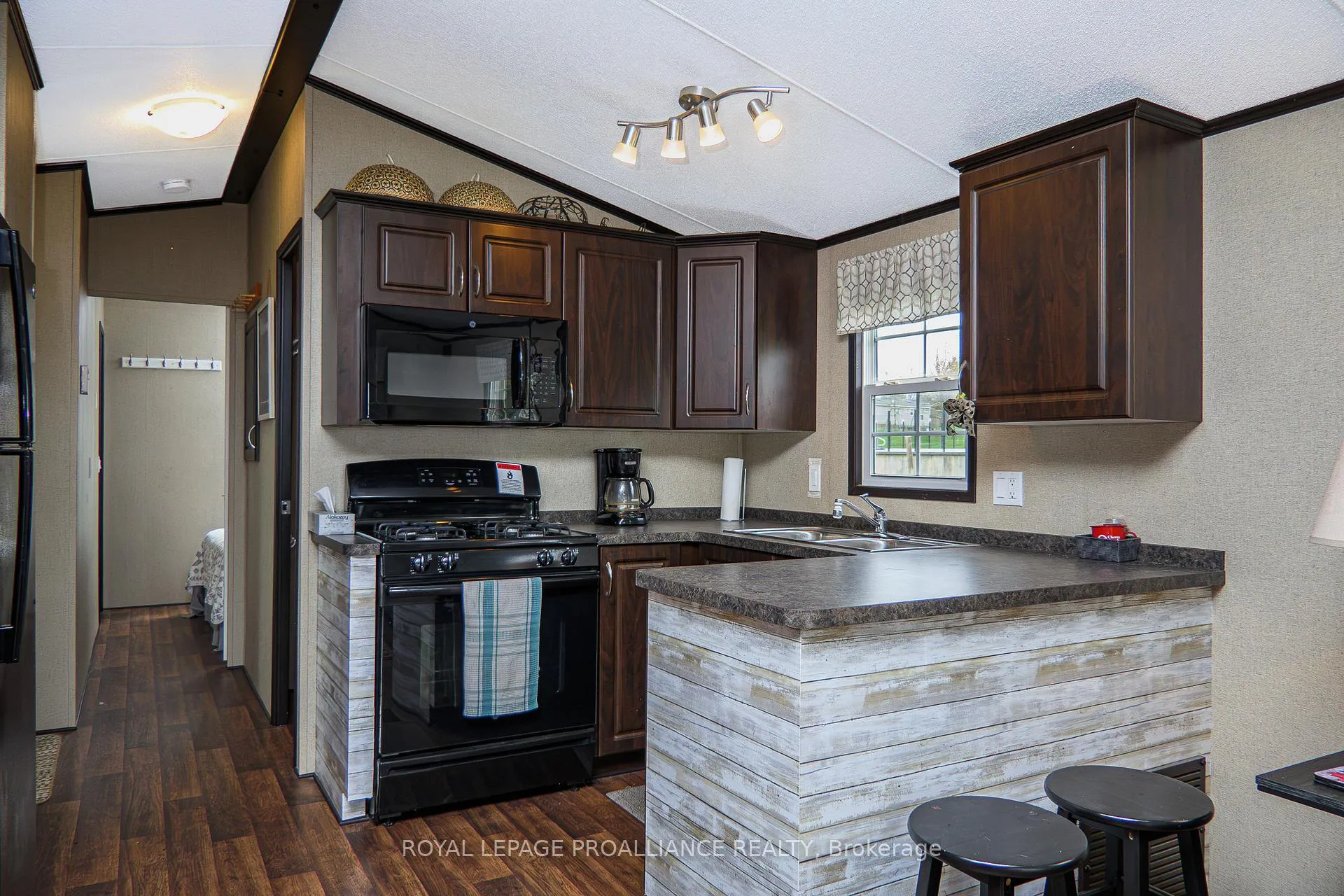 Photo 14 of Unit 3 Cherry Beach Lane, 486 County Road 18, Prince Edward County, Athol — HOMEH