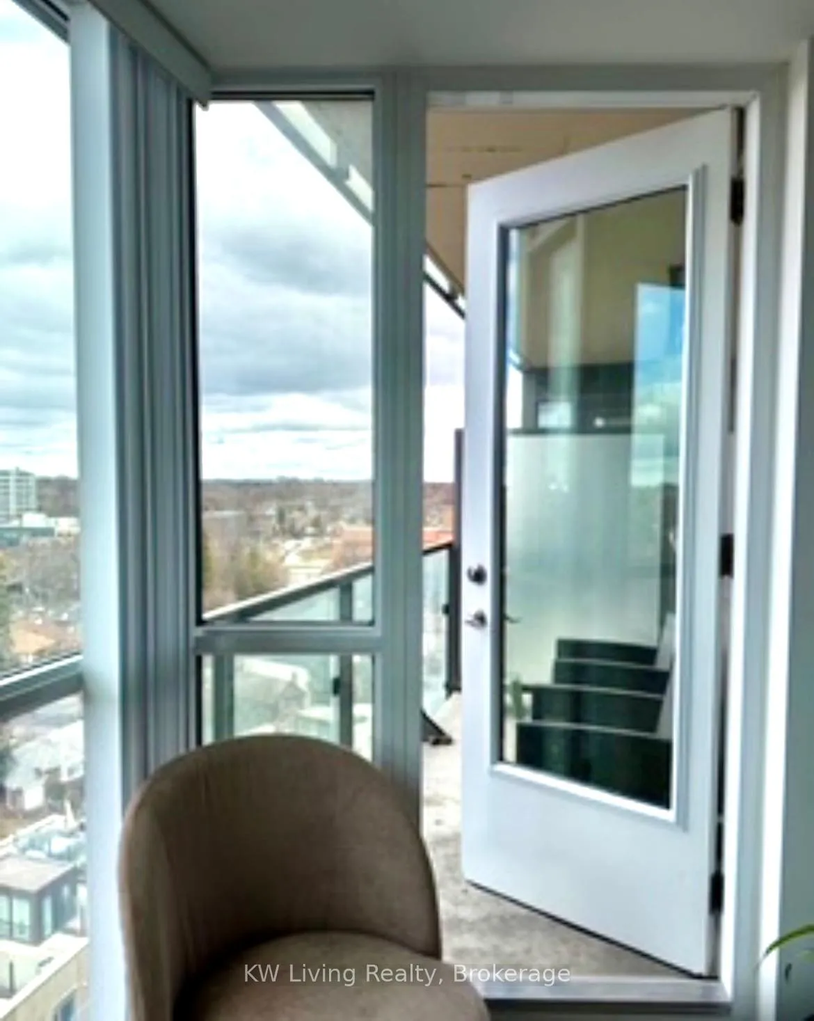 Photo 8 of Unit 1107, 60 Berwick Avenue, Toronto, Yonge-Eglinton — HOMEH