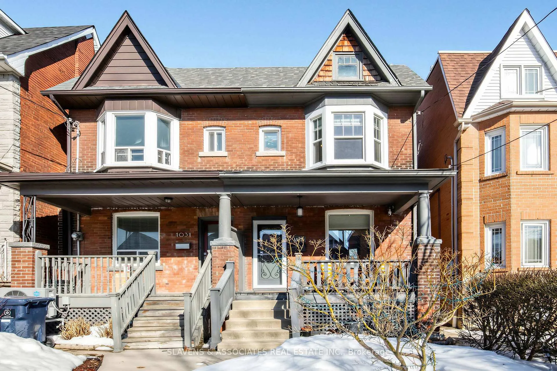 Front of 1029 St Clarens Avenue