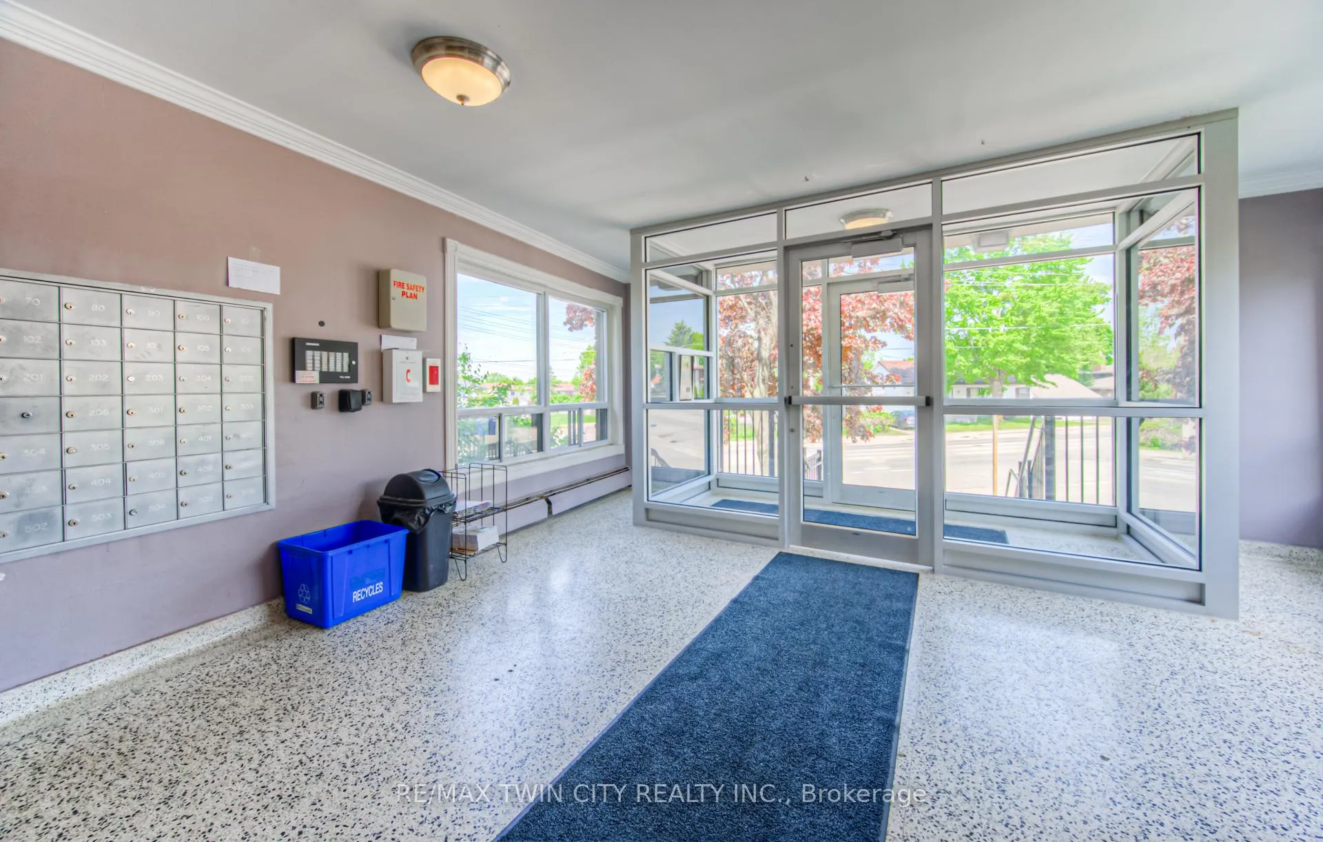 Photo 8 of Unit 201, 283 Fairway Road N, Kitchener, Centreville Chicopee — HOMEH
