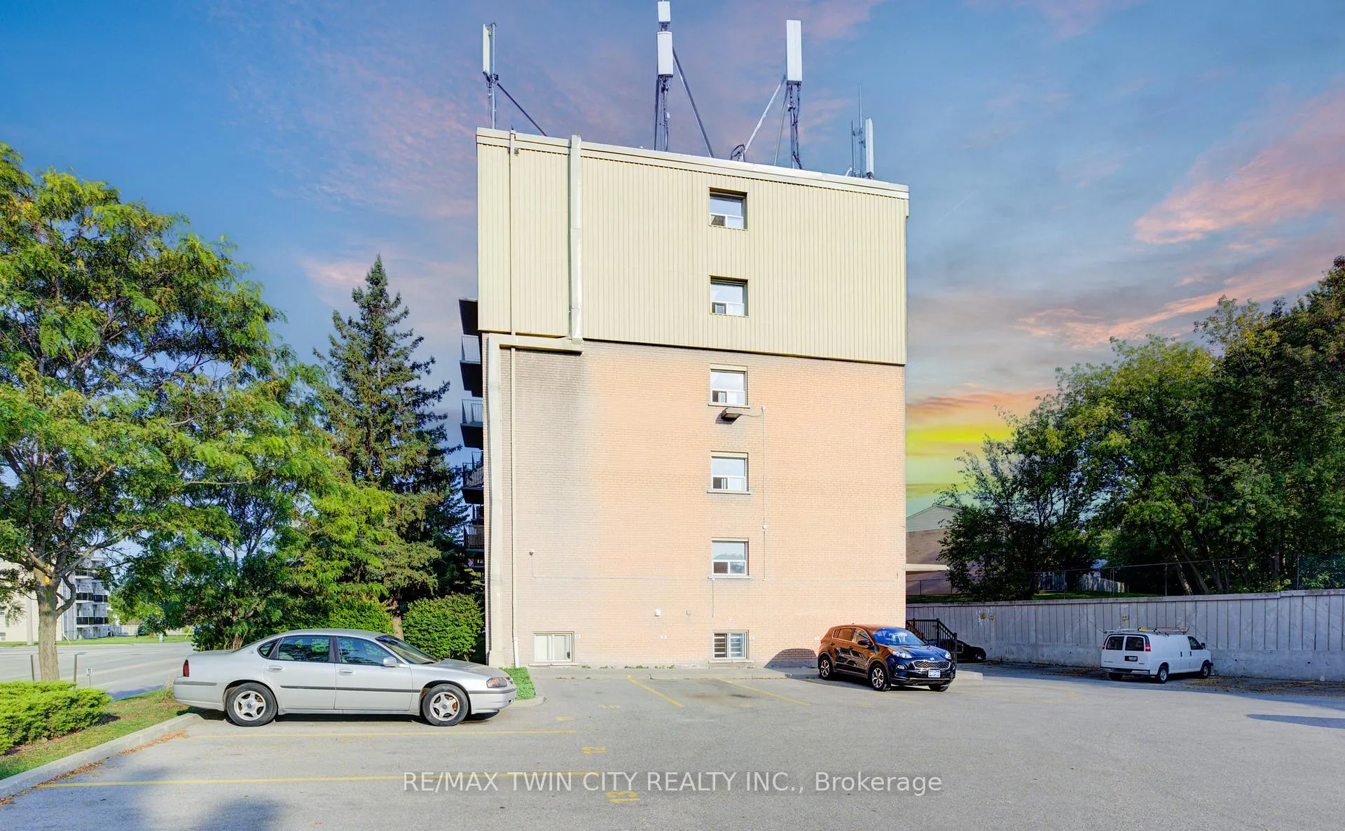 Photo 34 of Unit 201, 283 Fairway Road N, Kitchener, Centreville Chicopee — HOMEH