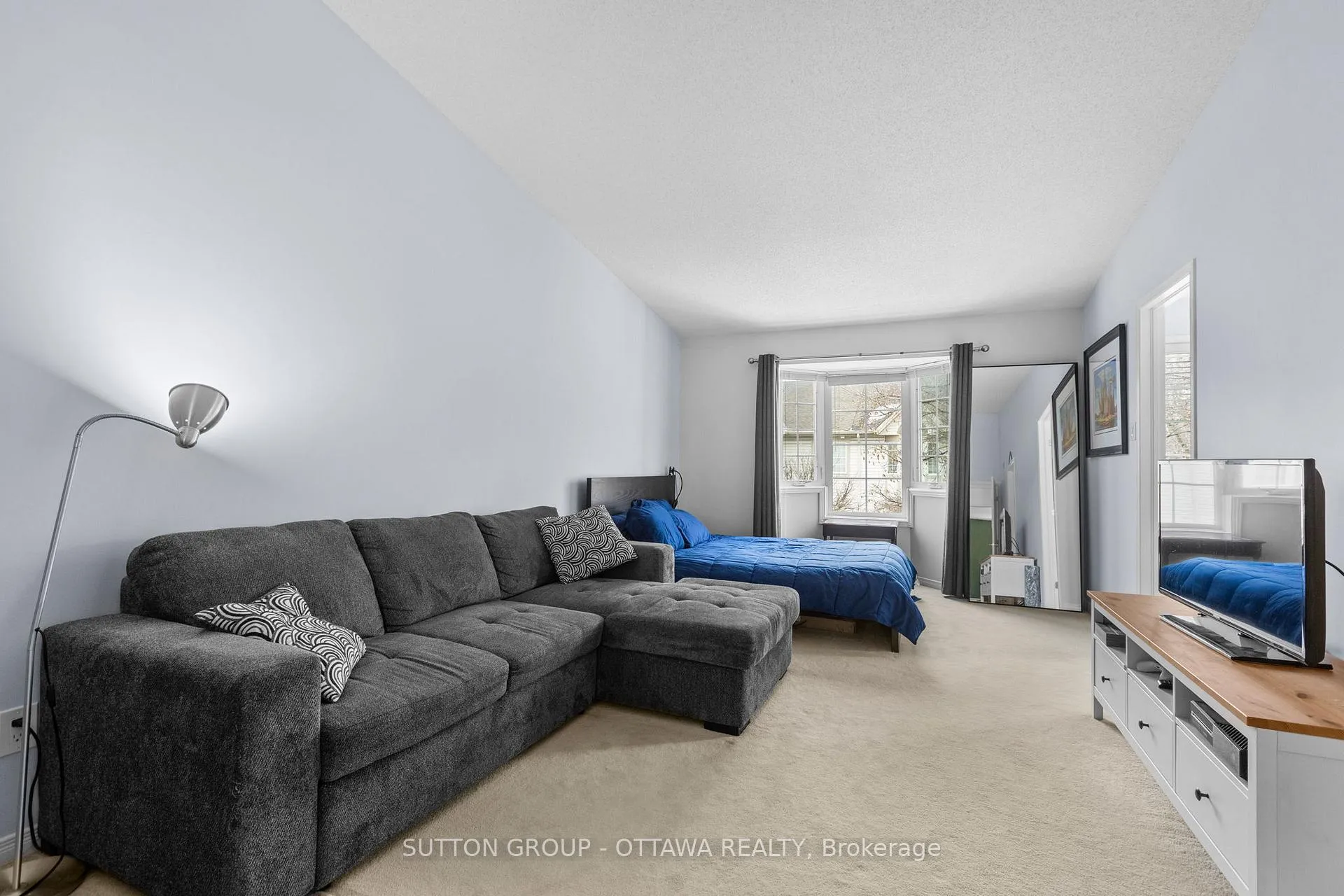 Photo 12 of Unit 11, 221 Station Boulevard, Ottawa, Riverview Park — HOMEH