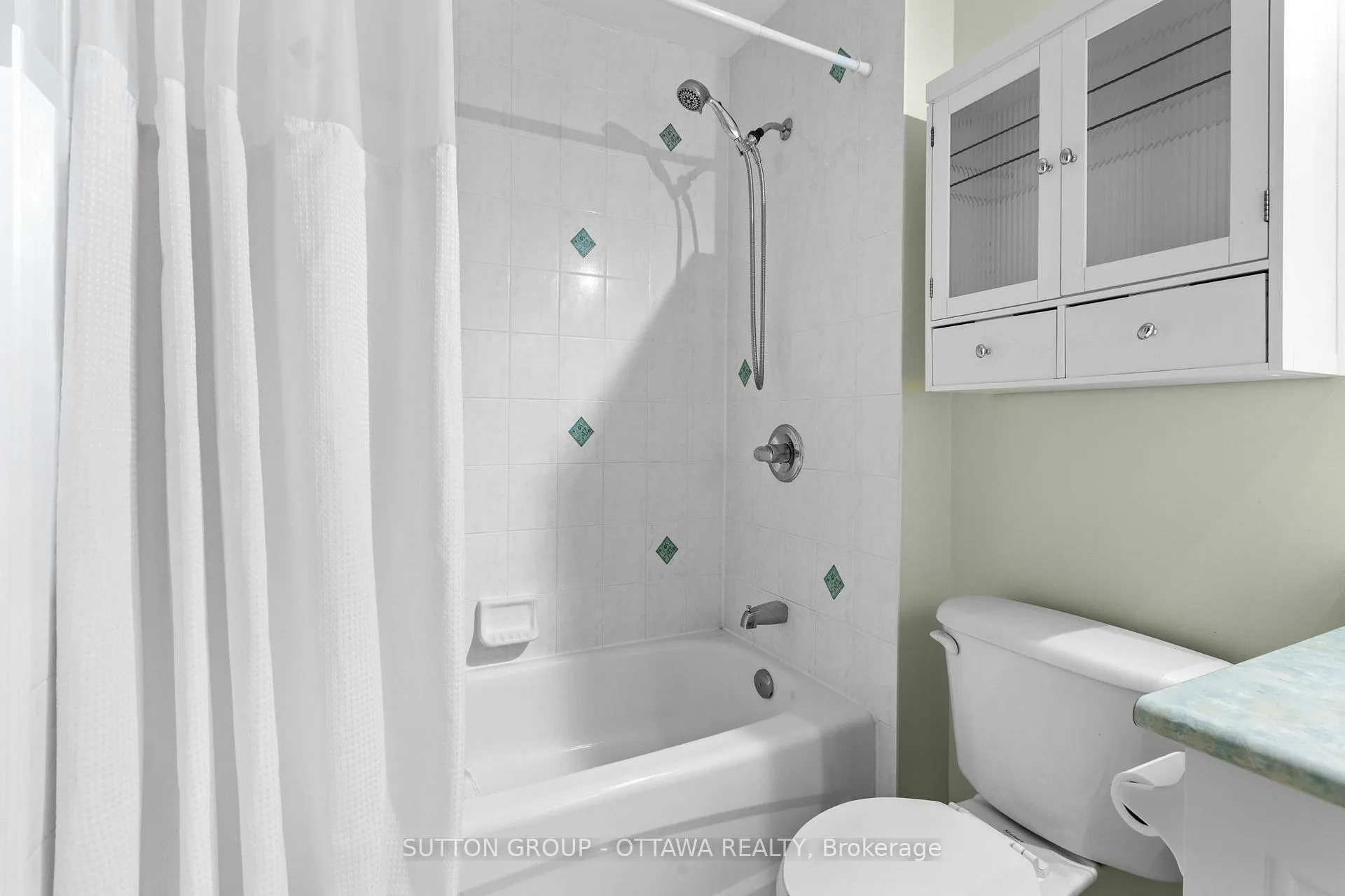 Photo 22 of Unit 11, 221 Station Boulevard, Ottawa, Riverview Park — HOMEH