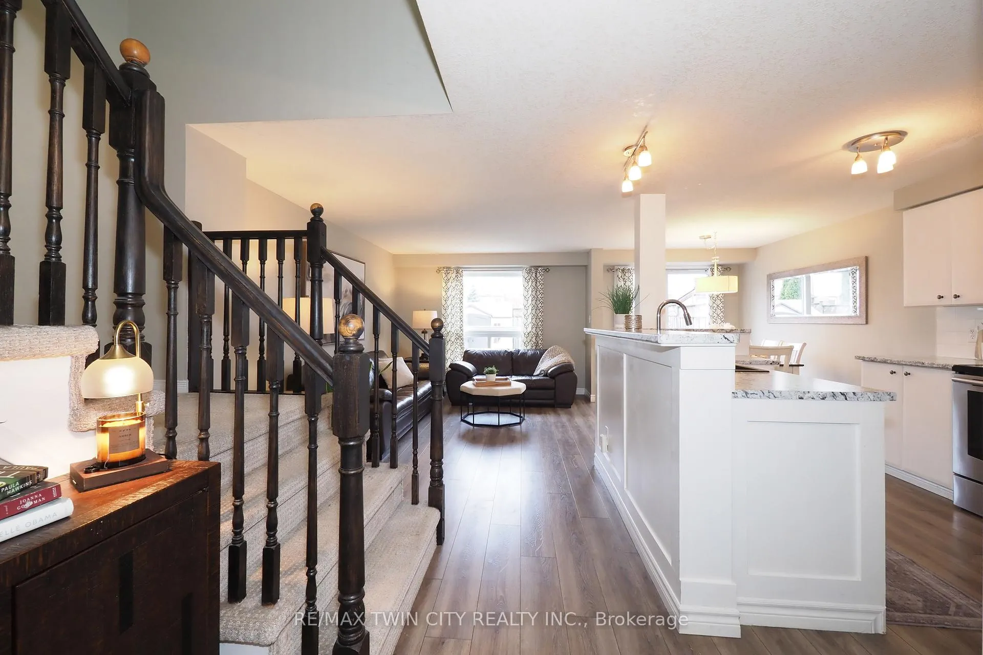 Photo 5 of 55 Bridlewreath Street, Kitchener — HOMEH
