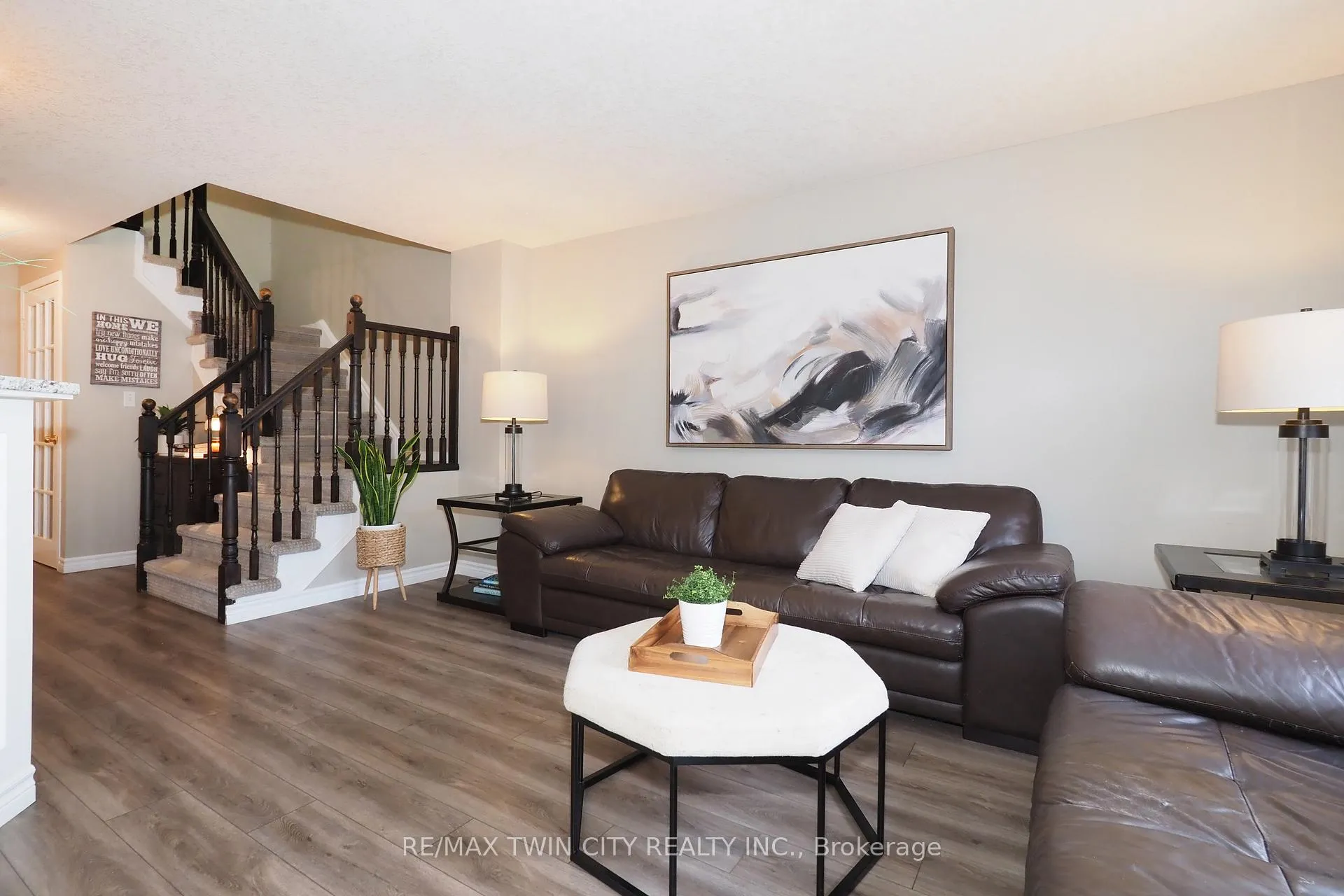 Photo 8 of 55 Bridlewreath Street, Kitchener — HOMEH