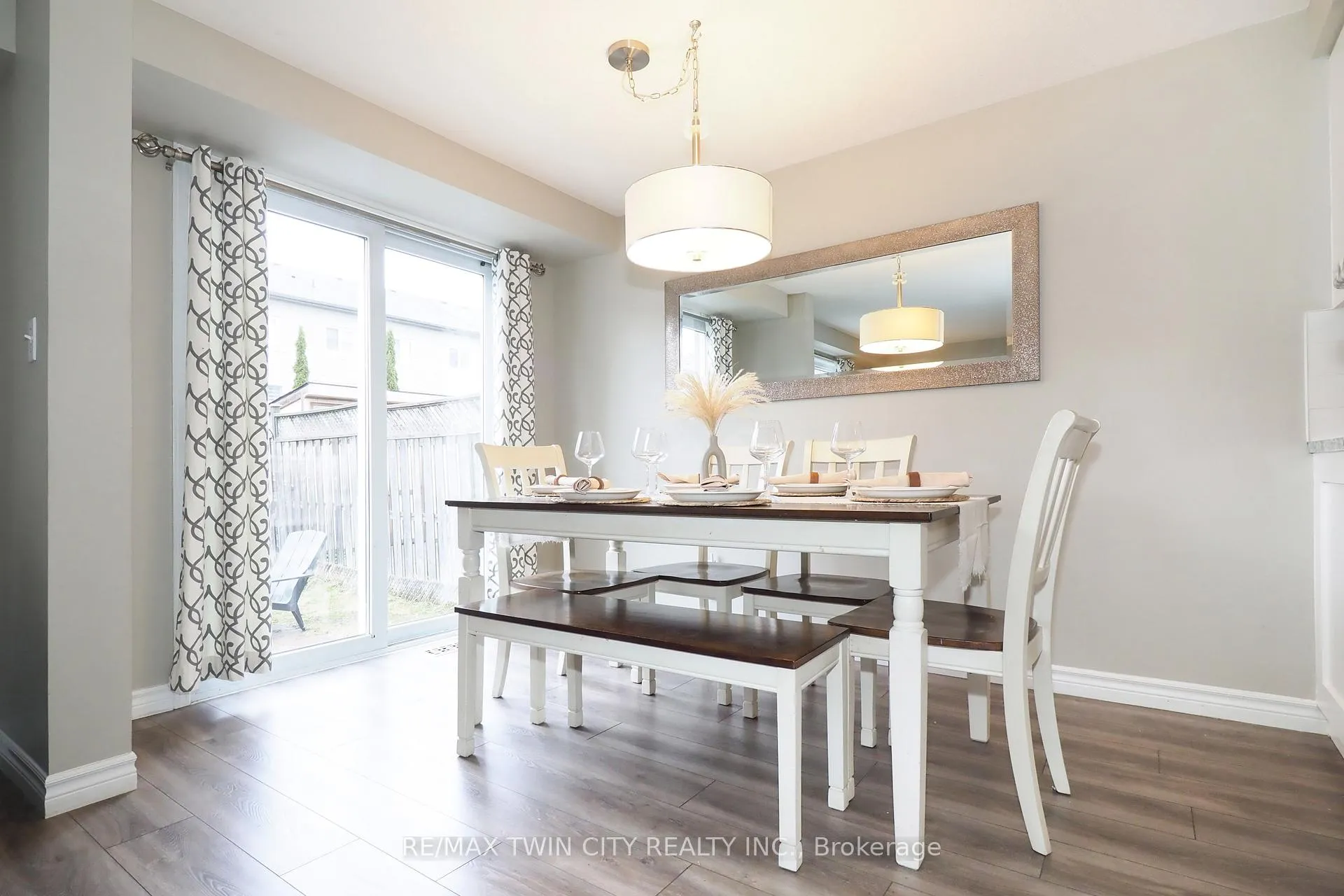 Photo 11 of 55 Bridlewreath Street, Kitchener — HOMEH