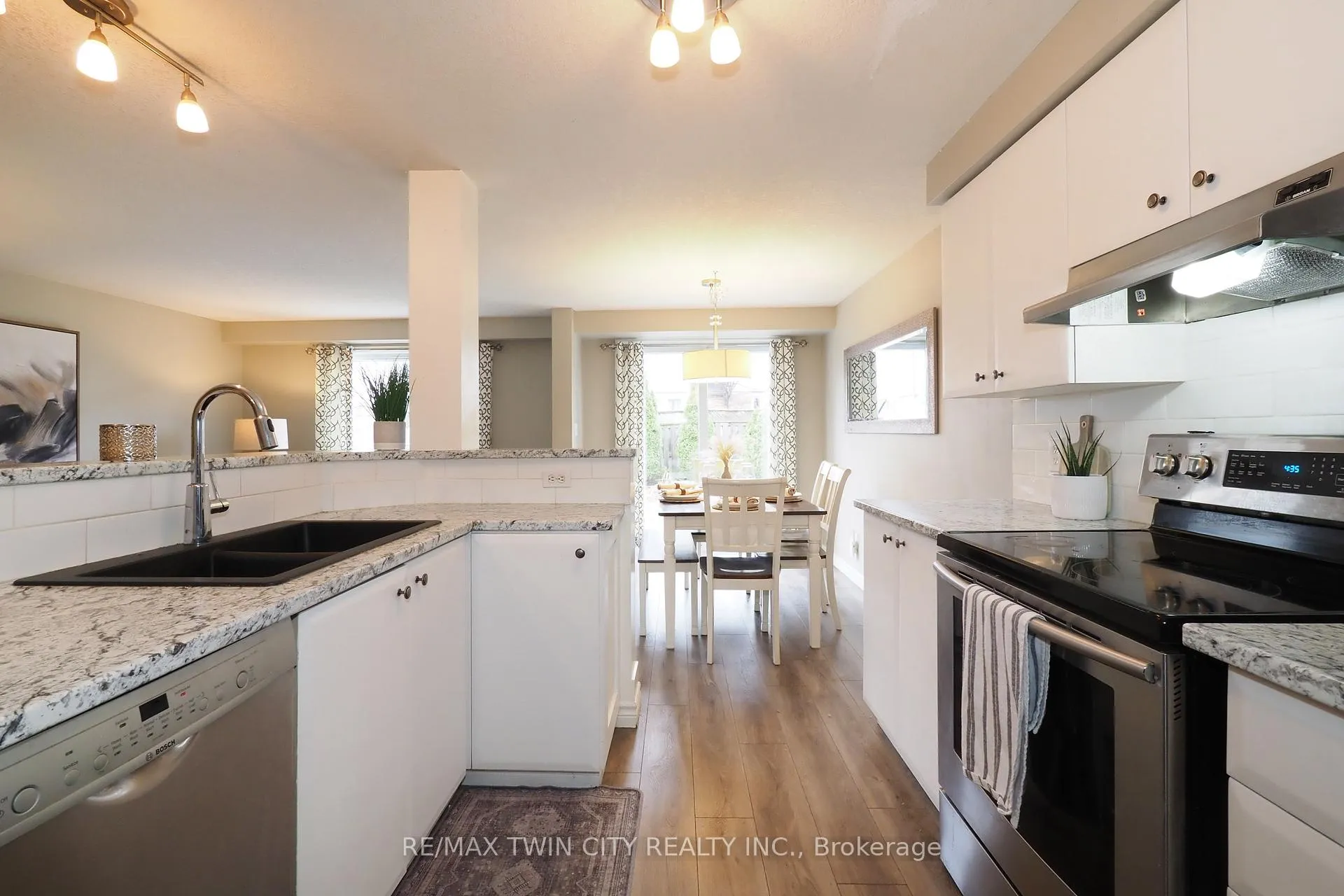 Photo 18 of 55 Bridlewreath Street, Kitchener — HOMEH