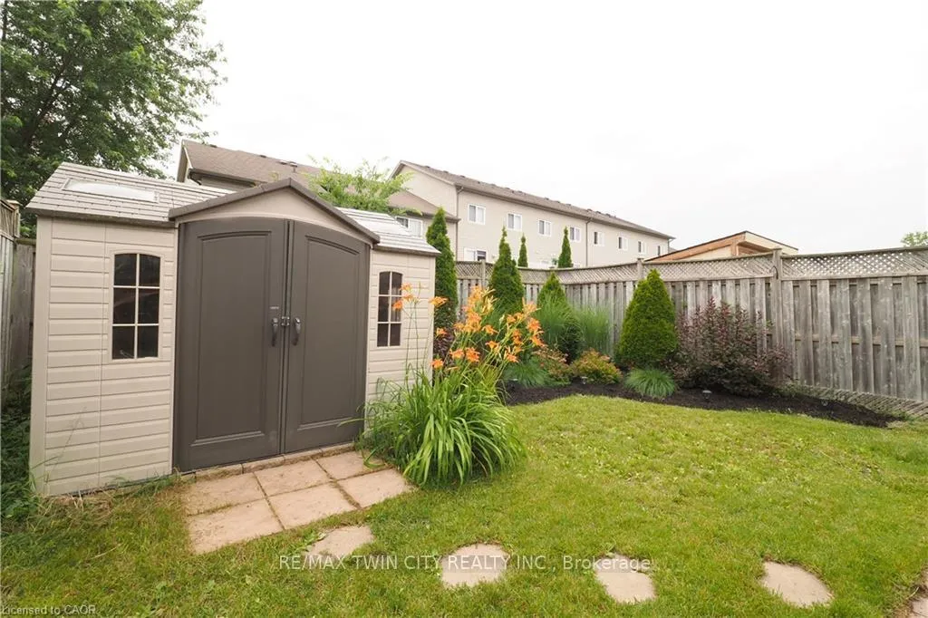Photo 48 of 55 Bridlewreath Street, Kitchener — HOMEH