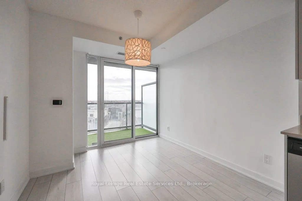 Photo 13 of Unit A605, 3210 Dakota Common, Burlington, Alton — HOMEH
