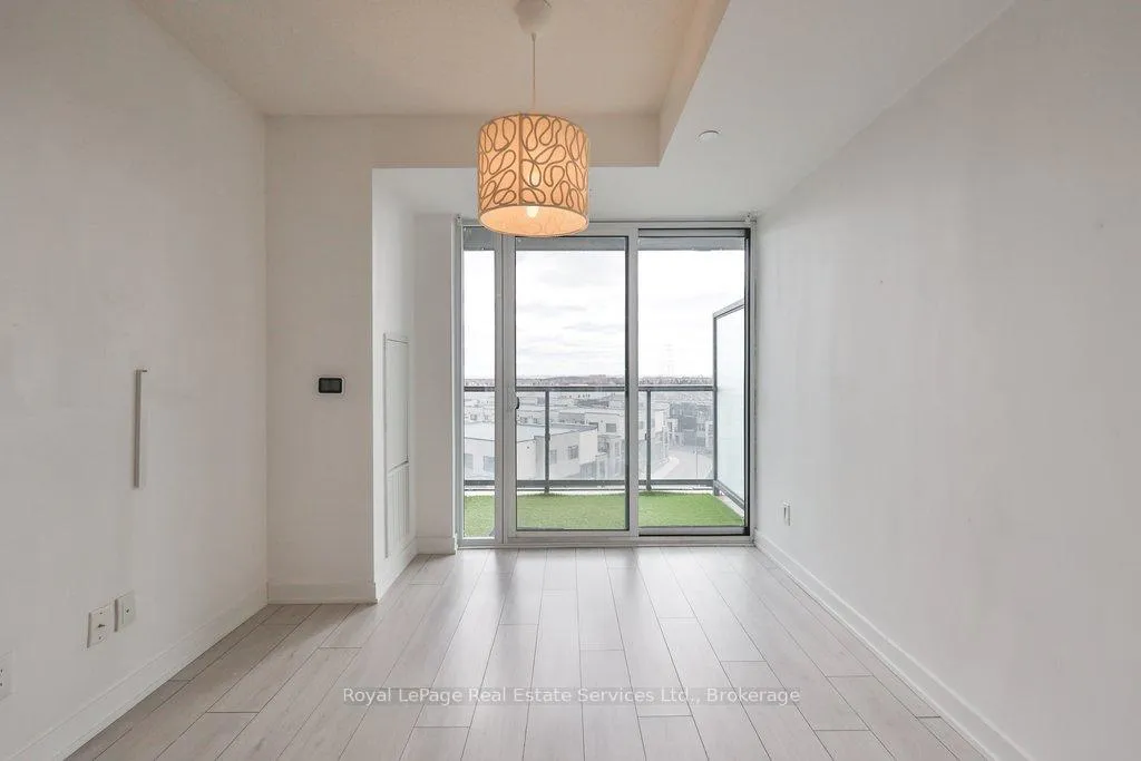 Photo 14 of Unit A605, 3210 Dakota Common, Burlington, Alton — HOMEH