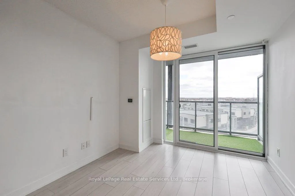 Photo 15 of Unit A605, 3210 Dakota Common, Burlington, Alton — HOMEH