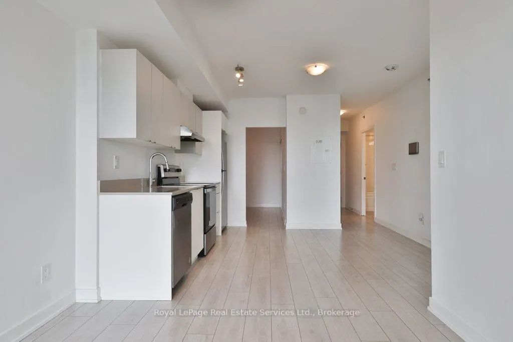 Photo 17 of Unit A605, 3210 Dakota Common, Burlington, Alton — HOMEH