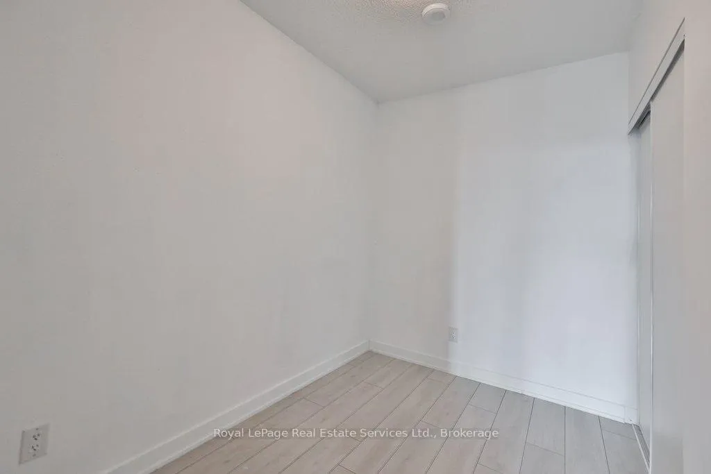 Photo 28 of Unit A605, 3210 Dakota Common, Burlington, Alton — HOMEH