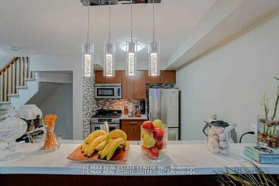Photo 10 of Unit 17, 362 Plains Road E, Burlington, LaSalle — HOMEH