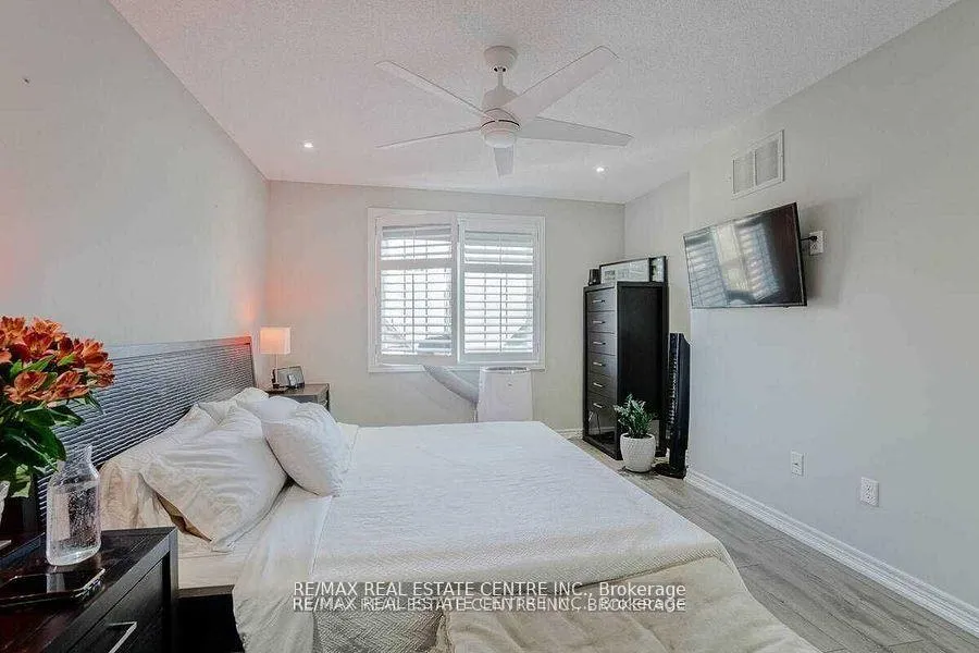 Photo 13 of Unit 17, 362 Plains Road E, Burlington, LaSalle — HOMEH