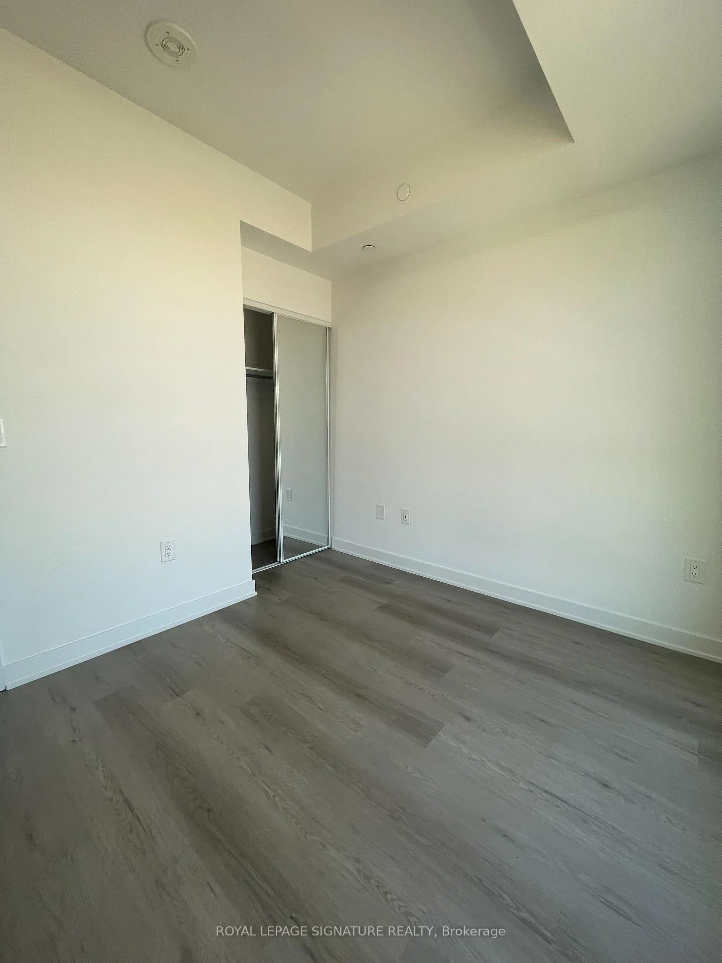 Photo 5 of Unit 1601, 40 Lagerfeld Drive, Brampton, Northwest Brampton — HOMEH