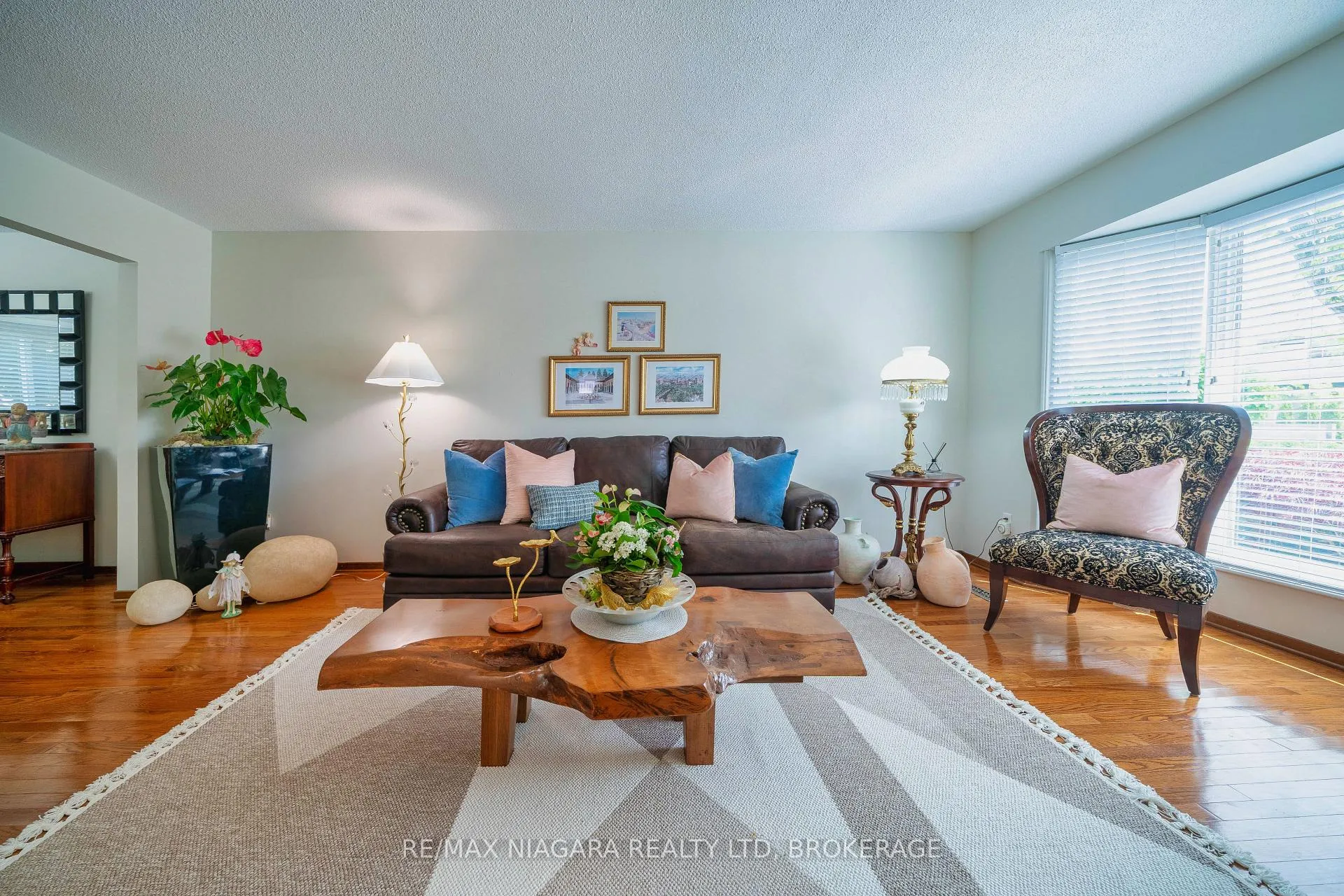 Photo 6 of 621 Lake Street, St. Catharines, Lakeshore — HOMEH