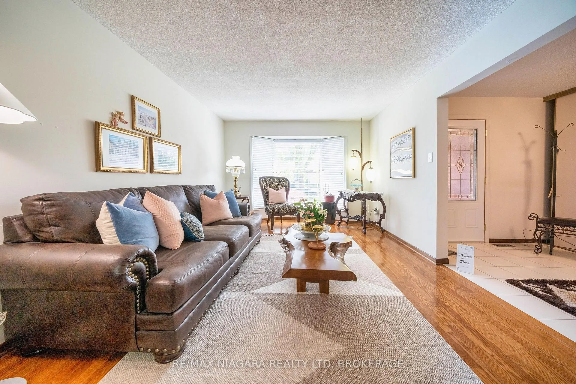 Photo 7 of 621 Lake Street, St. Catharines, Lakeshore — HOMEH