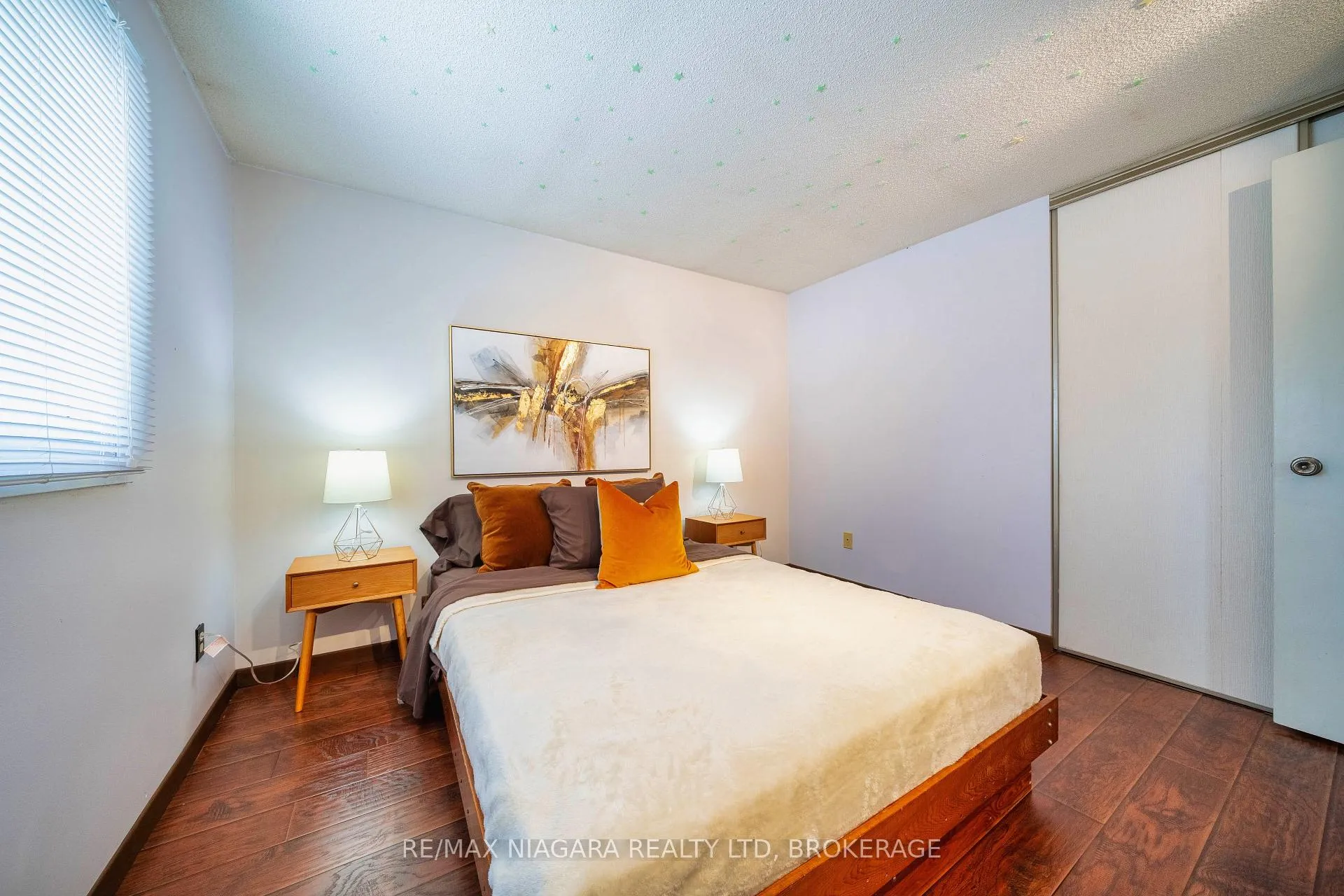 Photo 24 of 621 Lake Street, St. Catharines, Lakeshore — HOMEH