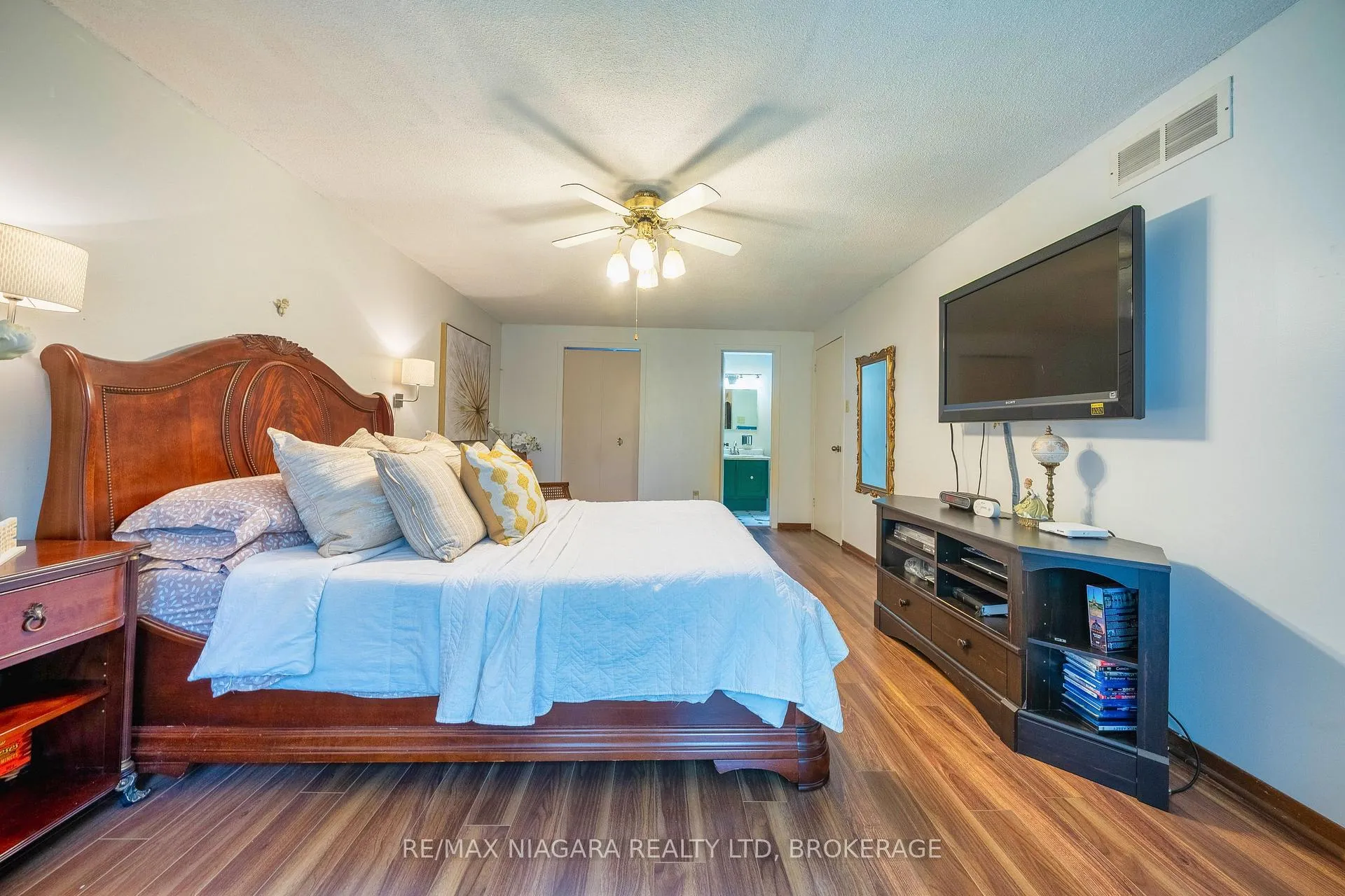 Photo 30 of 621 Lake Street, St. Catharines, Lakeshore — HOMEH
