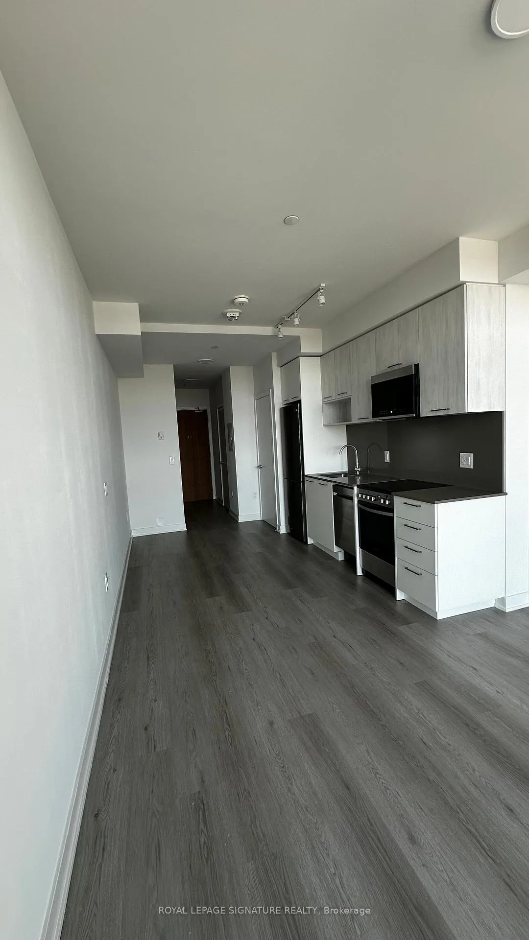 Photo 4 of Unit 310, 40 Lagerfeld Drive, Brampton, Northwest Brampton — HOMEH