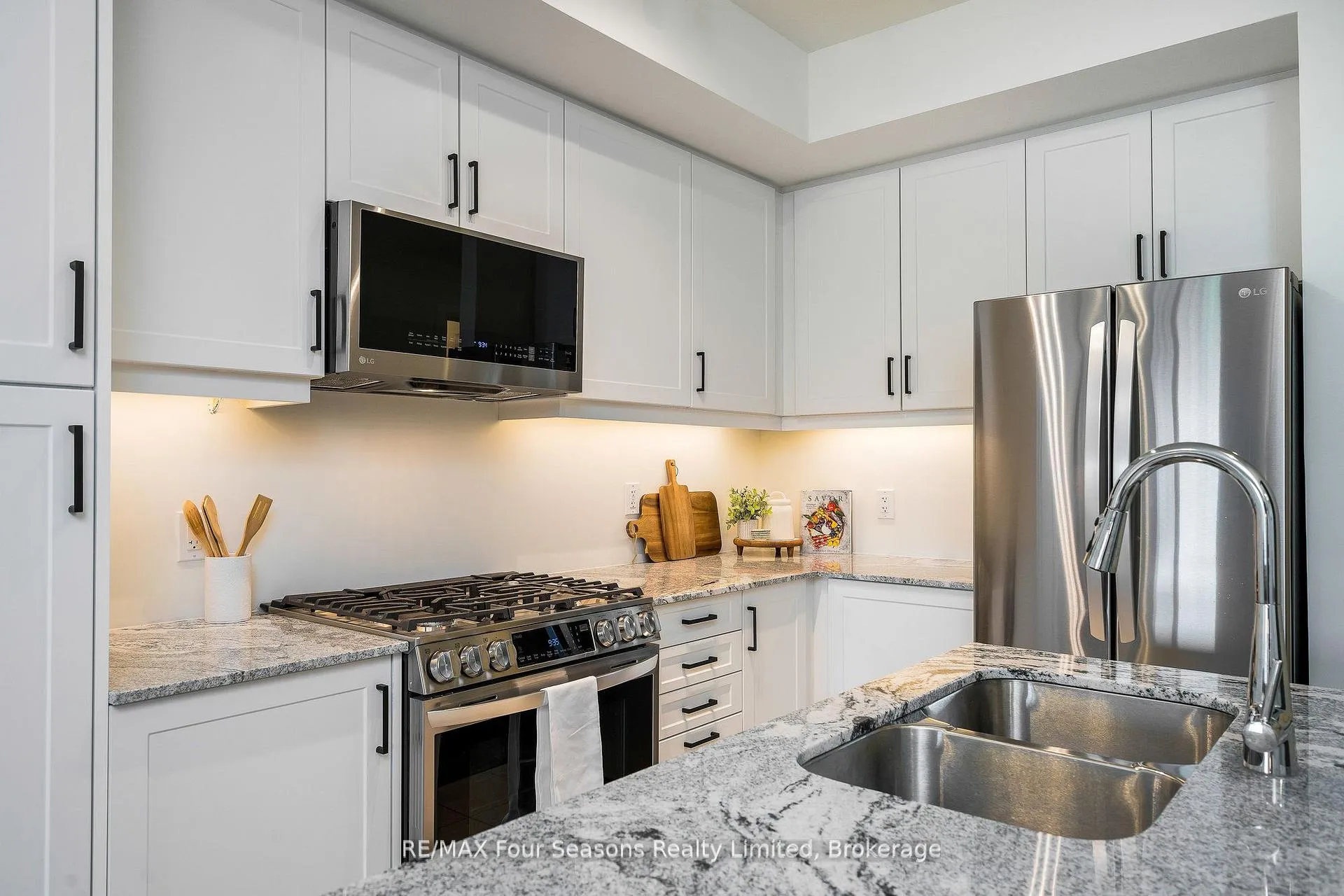 Photo 2 of Unit 208, 17 Spooner Crescent, Collingwood — HOMEH