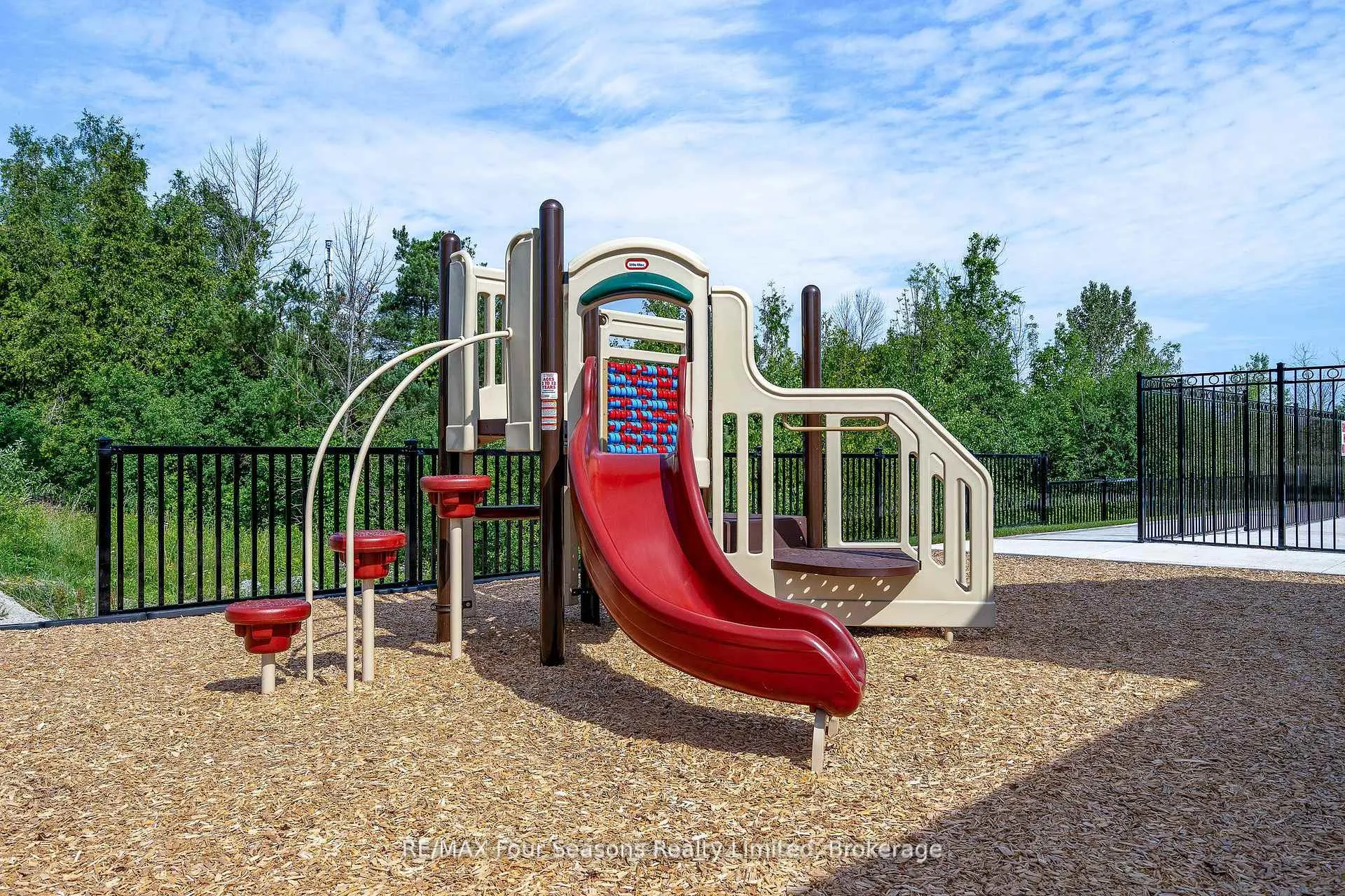 Photo 20 of Unit 208, 17 Spooner Crescent, Collingwood — HOMEH