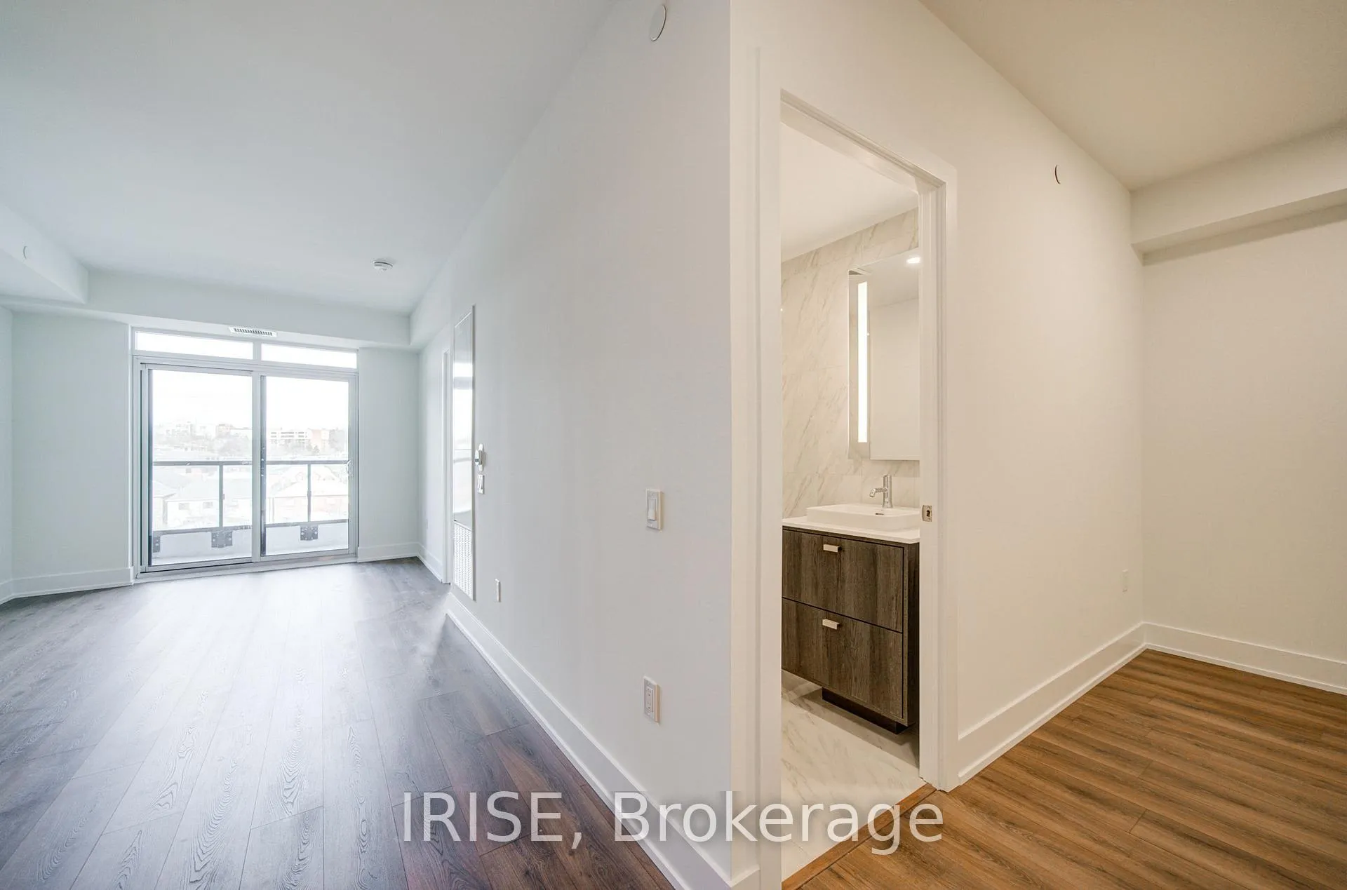Front of Unit 415, 858 Dupont Street