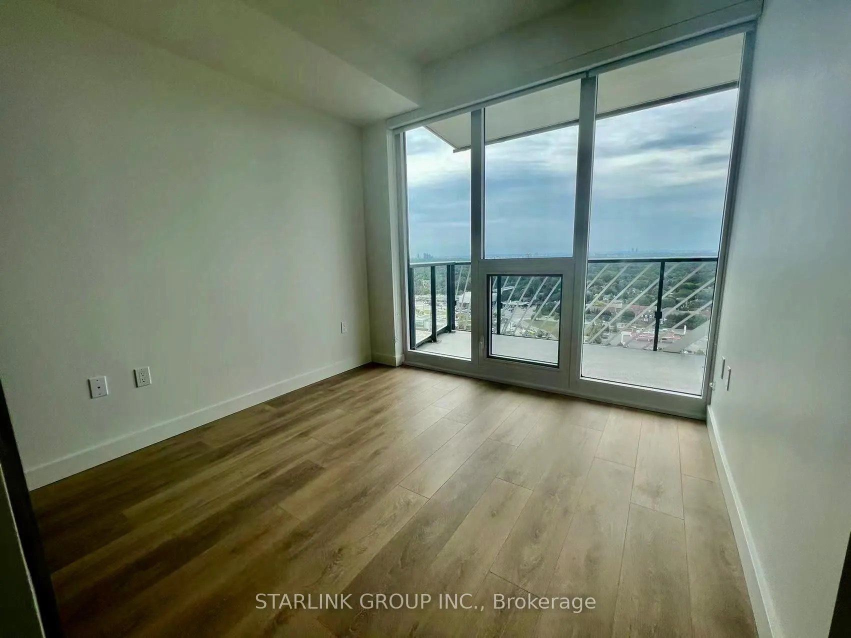 Photo 5 of Unit 2610, 95 Mcmahon Drive, North York, Bayview Village — HOMEH