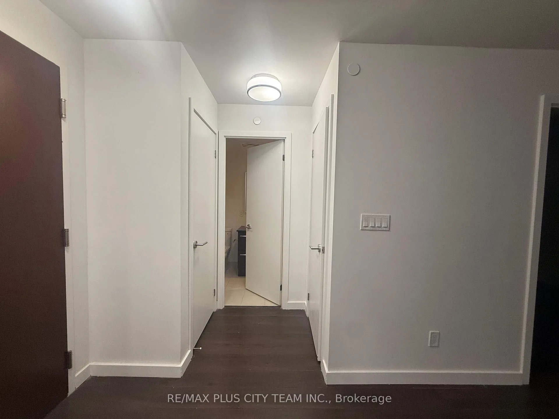 Photo 10 of Unit 502, 120 Varna Drive, Toronto, Englemount-Lawrence — HOMEH