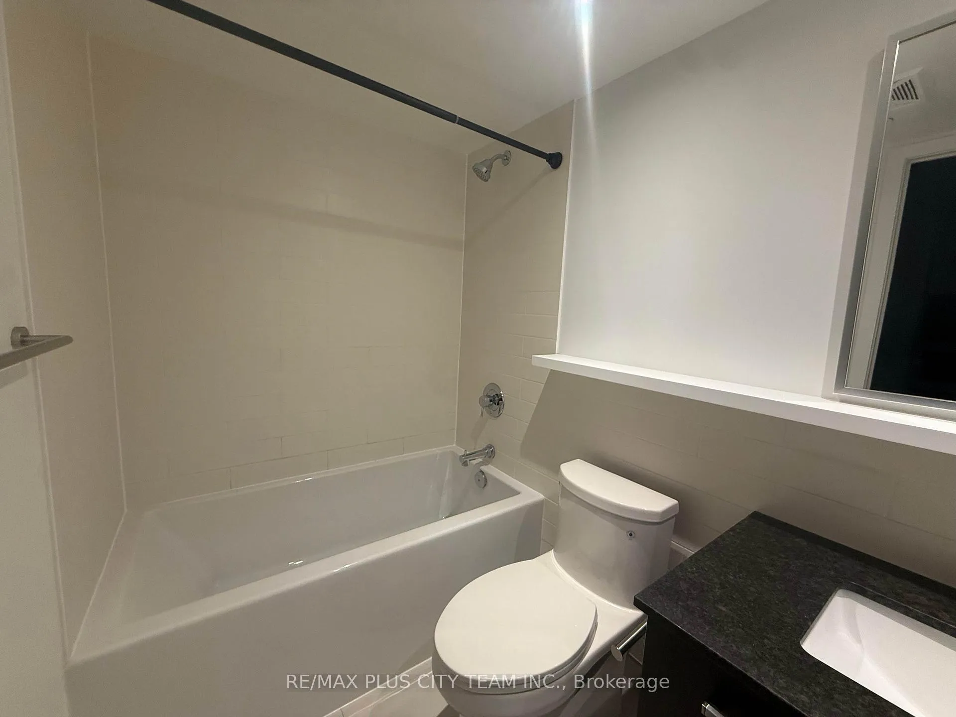 Photo 12 of Unit 502, 120 Varna Drive, Toronto, Englemount-Lawrence — HOMEH