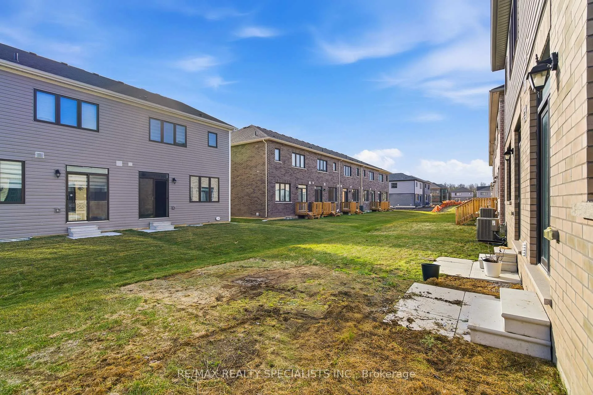 Photo 32 of 12 Lavender Road, Thorold, Hurricane/Merrittville — HOMEH