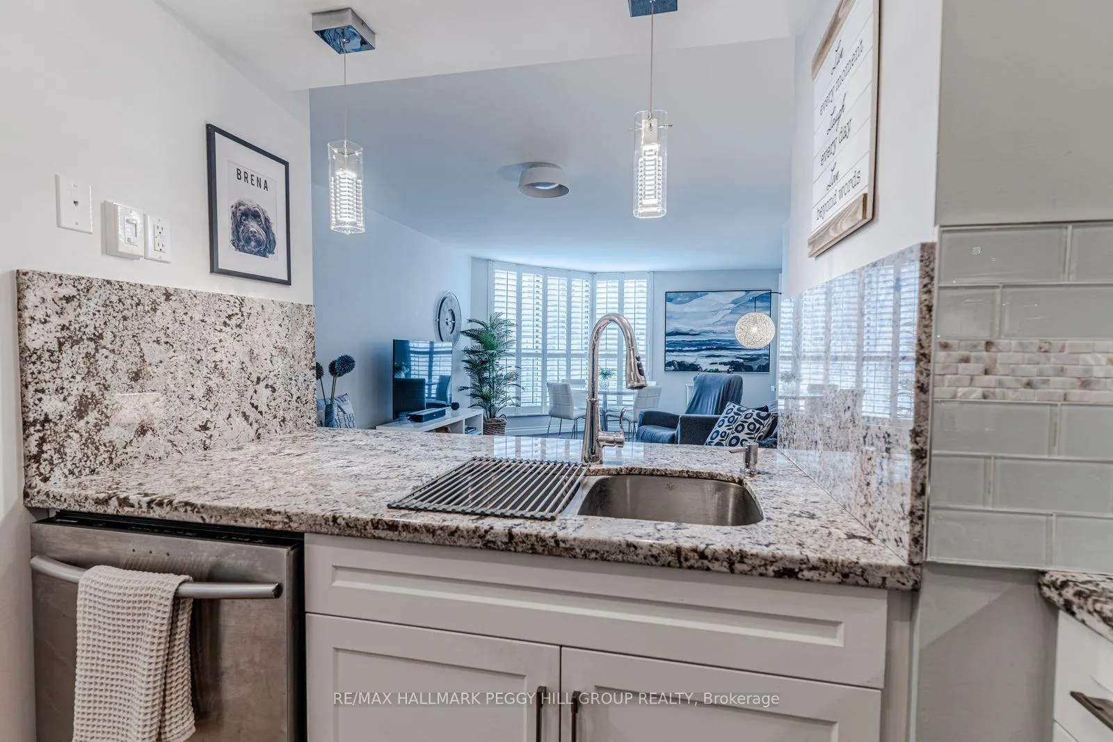 Photo 8 of Unit 1103, 150 Dunlop Street E, Barrie, City Centre — HOMEH