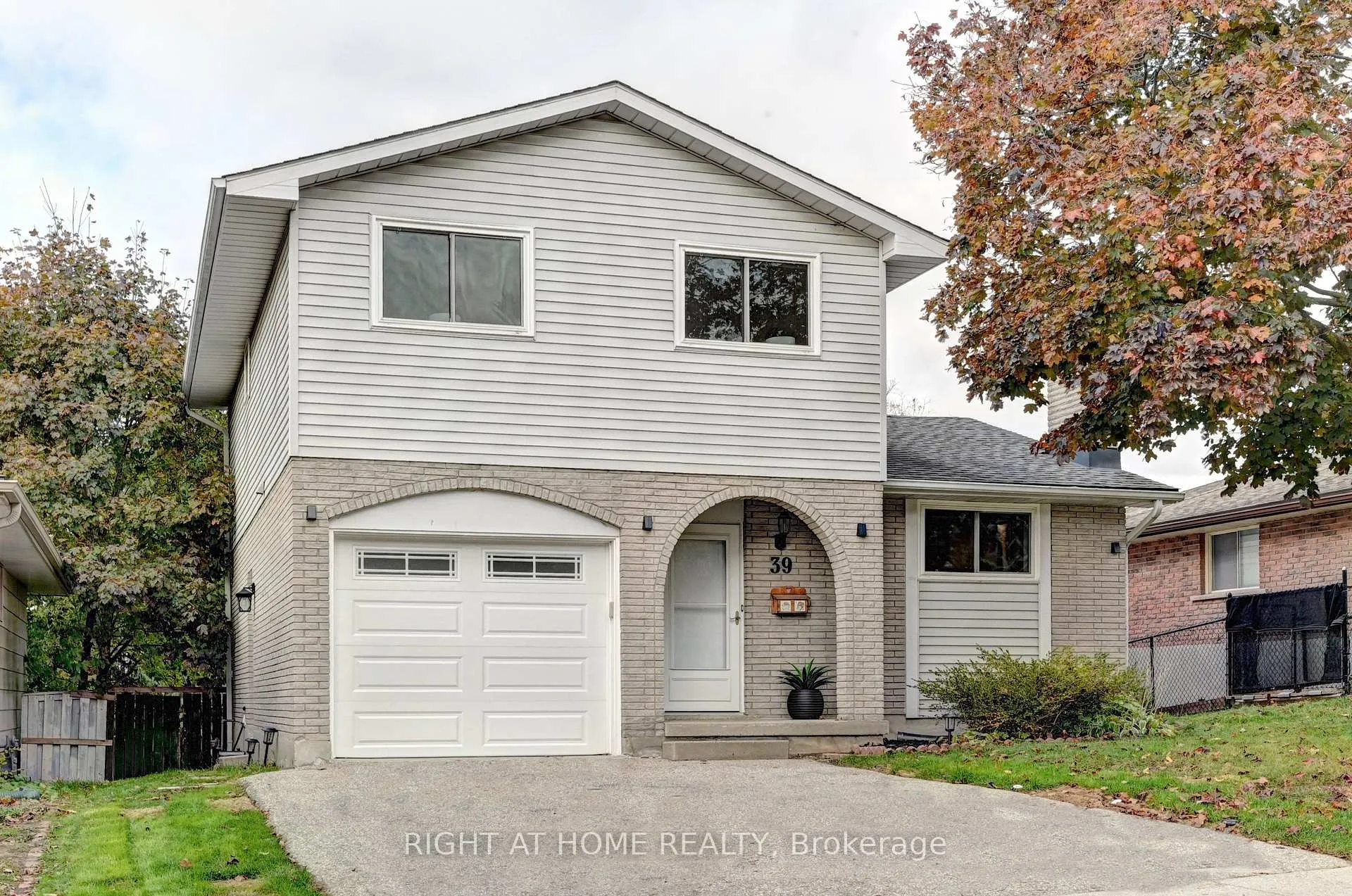 Front of 39 Southwood Drive