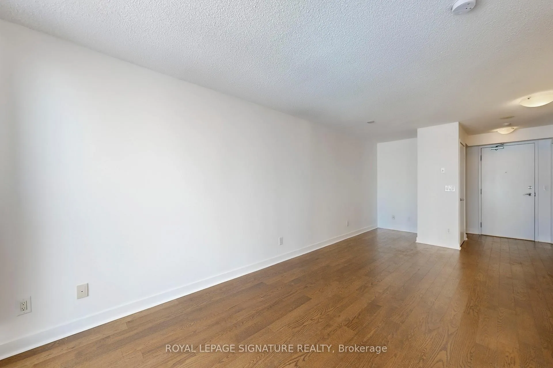 Photo 9 of Unit 720, 320 Richmond Street, Toronto, Moss Park — HOMEH