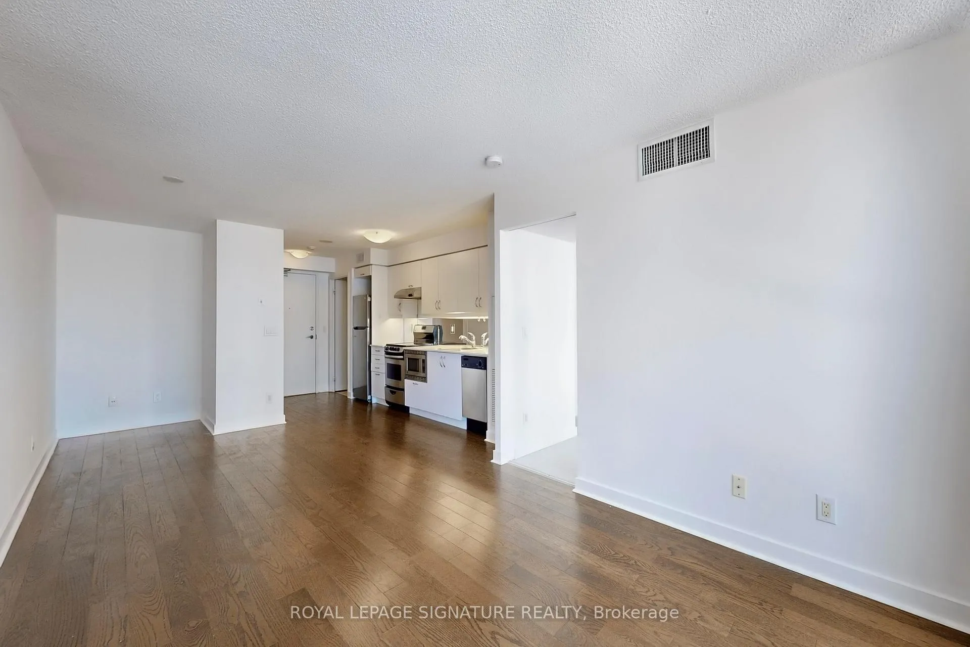 Photo 10 of Unit 720, 320 Richmond Street, Toronto, Moss Park — HOMEH