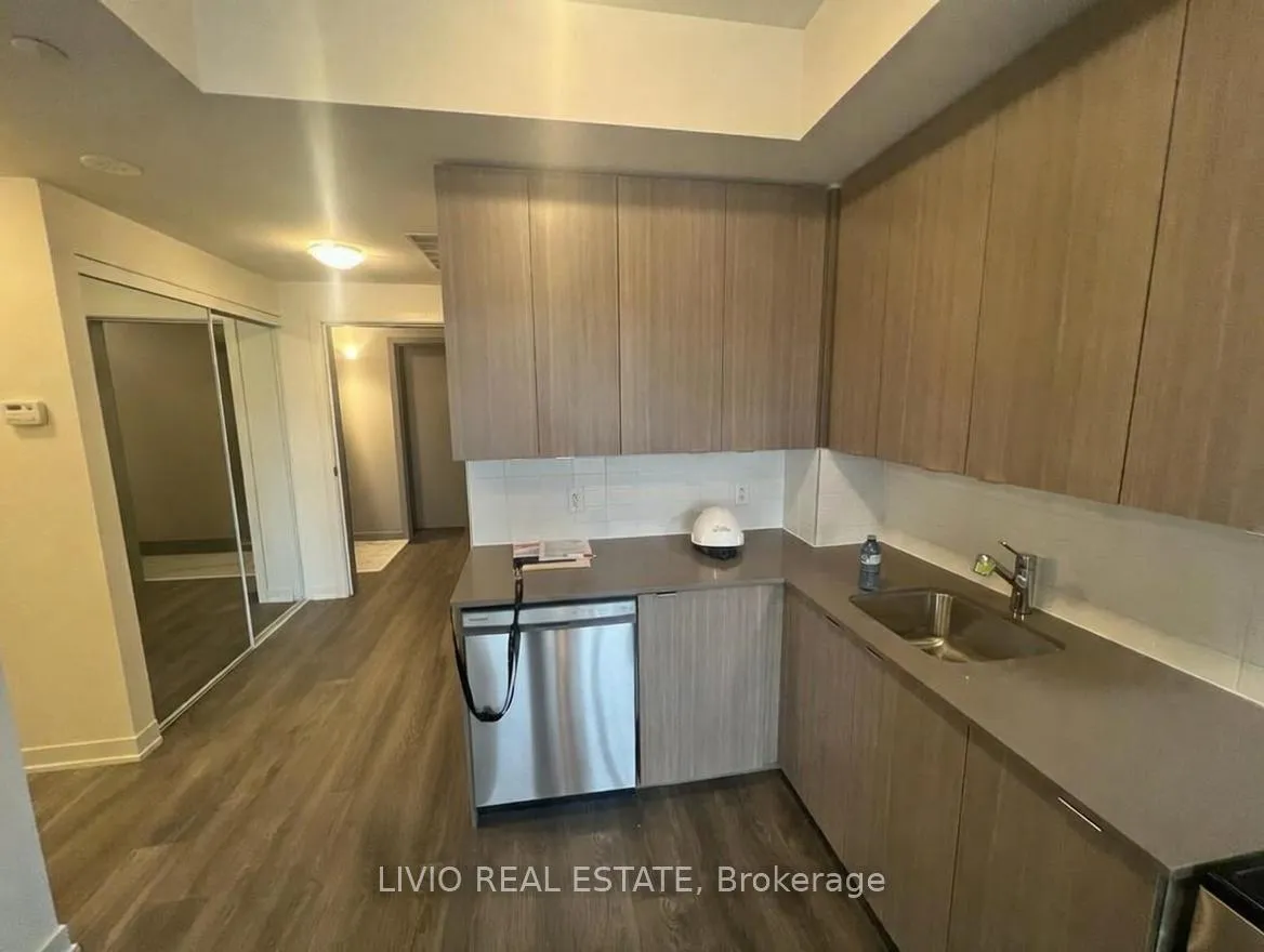 Front of Unit 315, 62 Sky Harbour Drive E