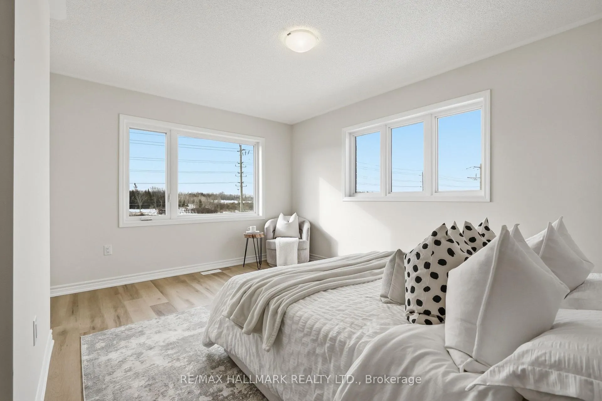 Photo 31 of 96 Vinewood Crescent, Barrie, Rural Barrie Southeast — HOMEH