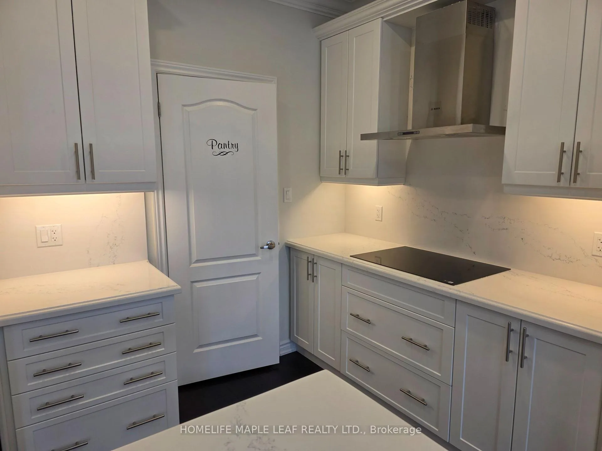 Photo 4 of 210 Palace Street, Thorold, Thorold Downtown — HOMEH