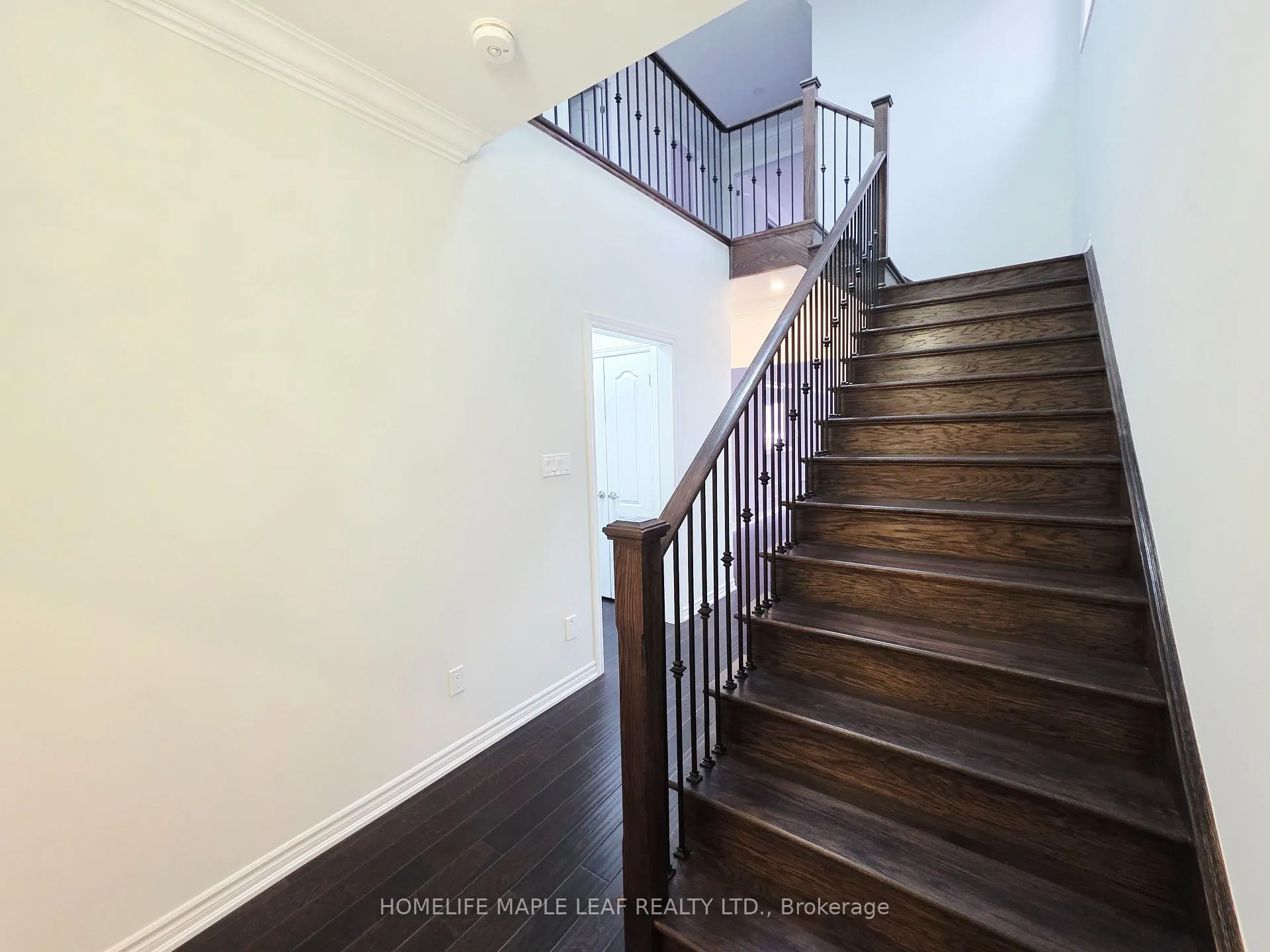 Photo 11 of 210 Palace Street, Thorold, Thorold Downtown — HOMEH